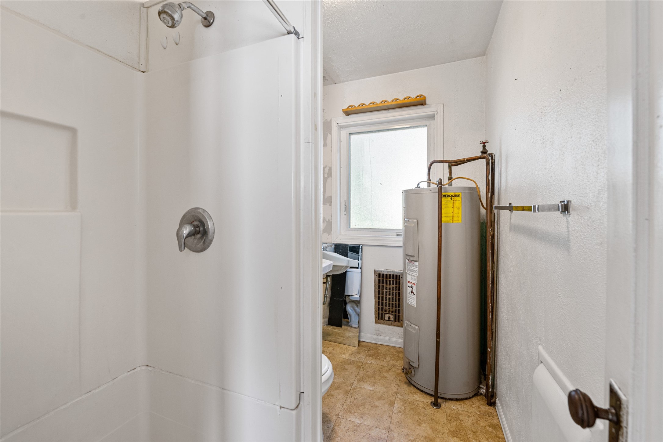227 W Montana Street W Property Photo 11