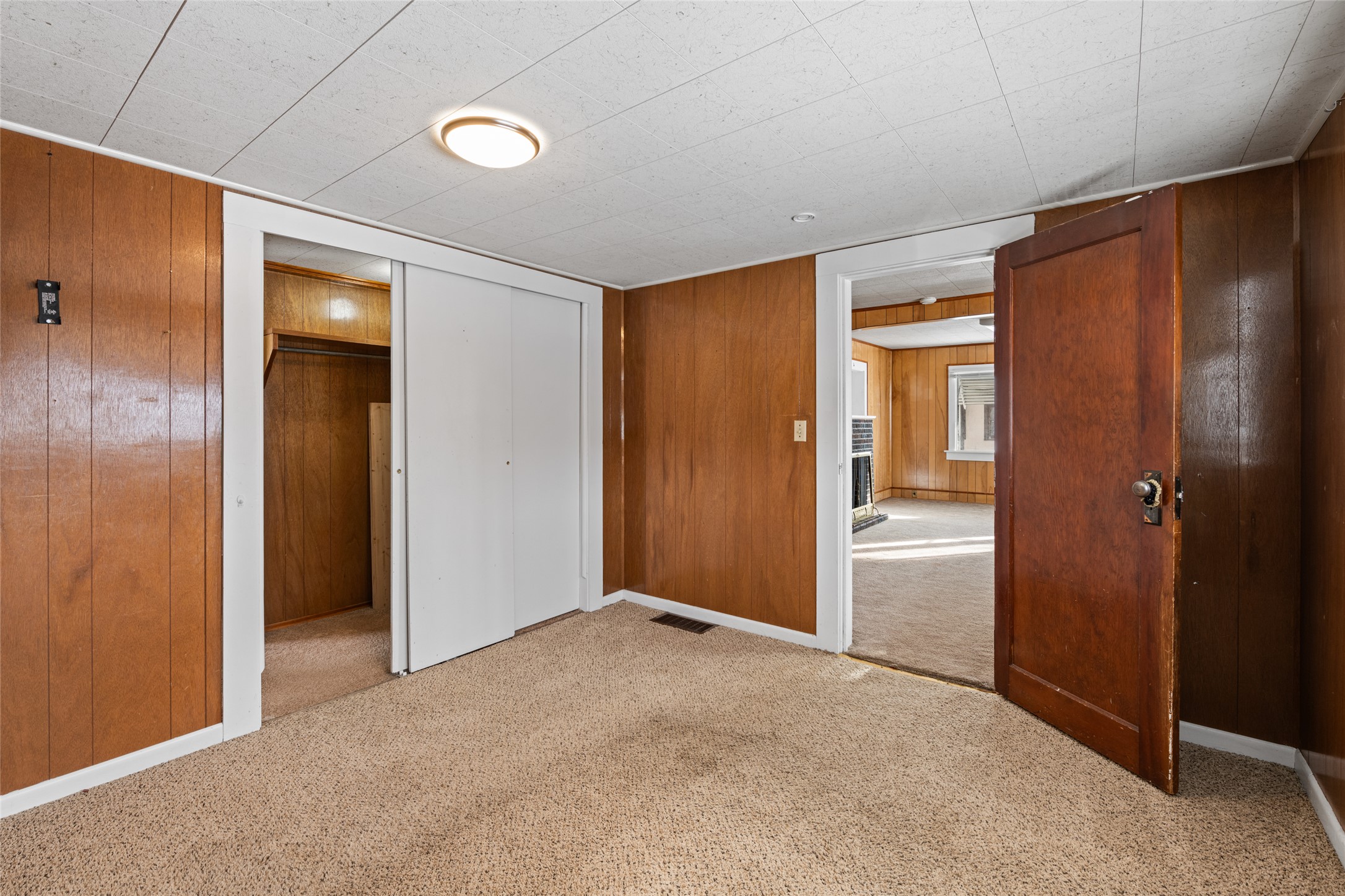 161 3rd Avenue West North Property Photo 12