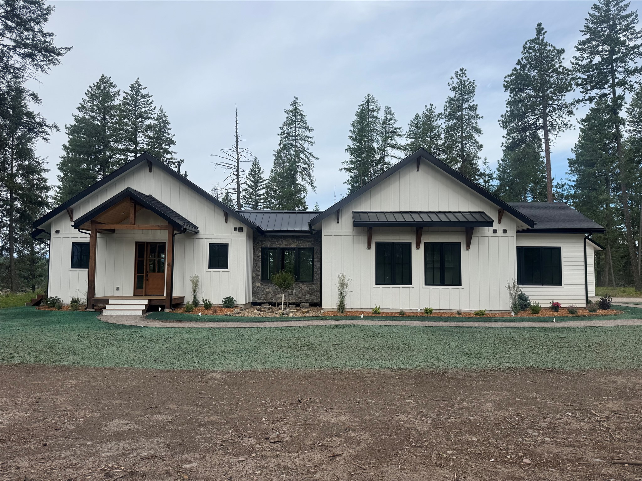 1818 Echo Cabin Loop Property Photo 1
