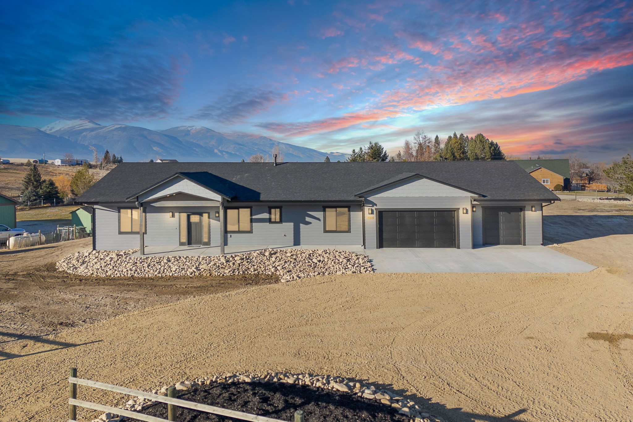 752 Duck Pond Way Property Photo 1