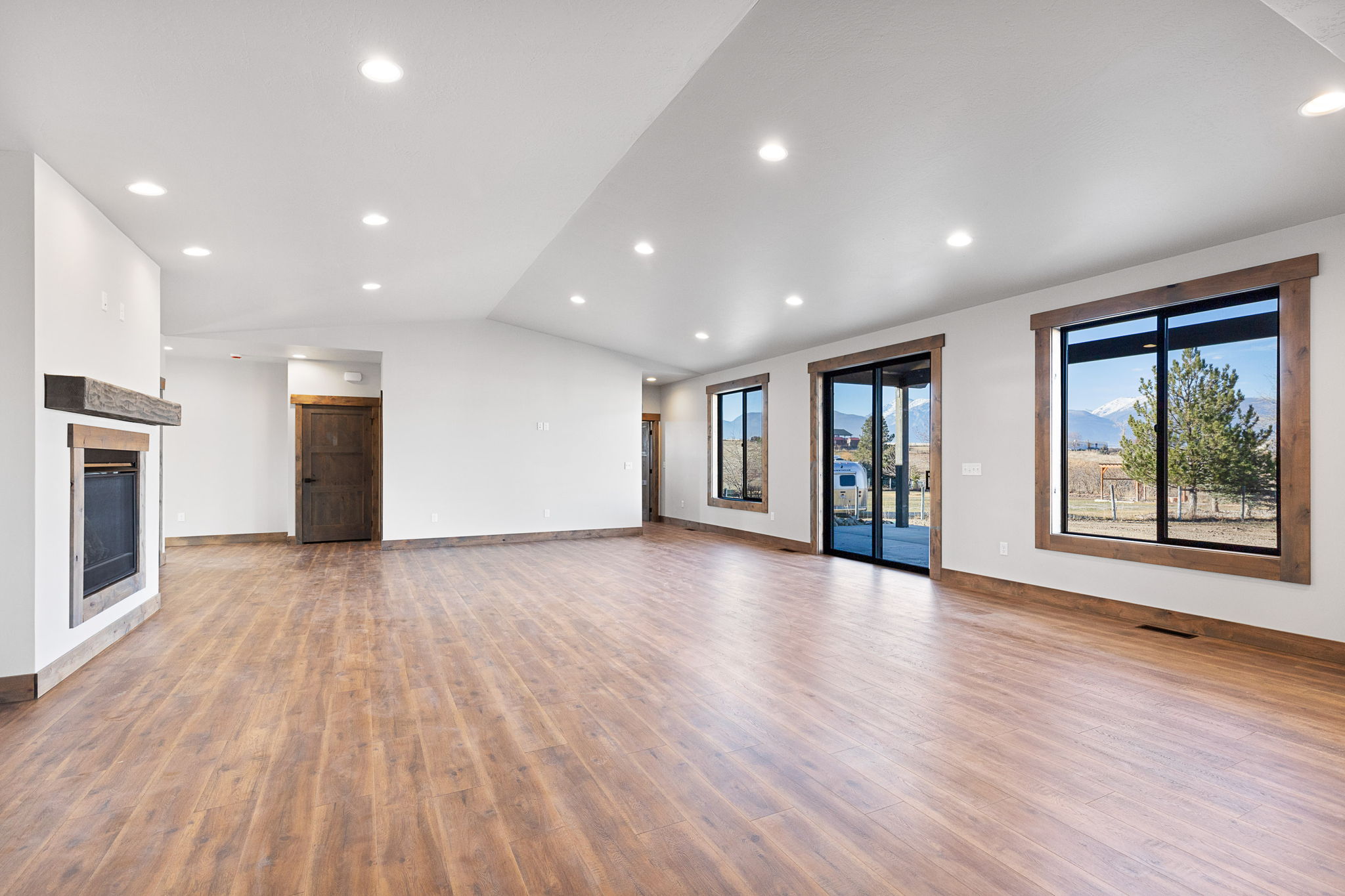 752 Duck Pond Way Property Photo 14