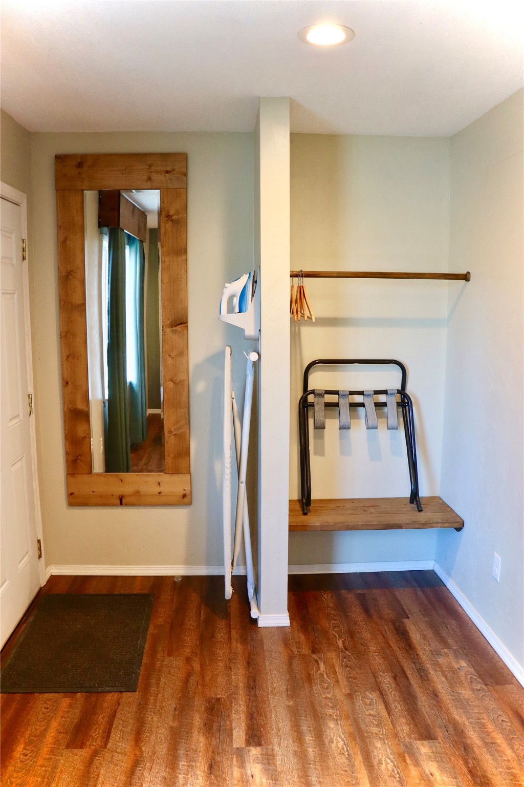 808 Mineral Avenue Property Photo 7