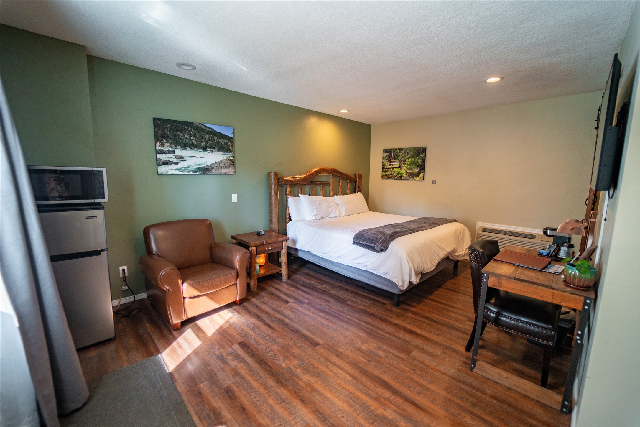 808 Mineral Avenue Property Photo 14