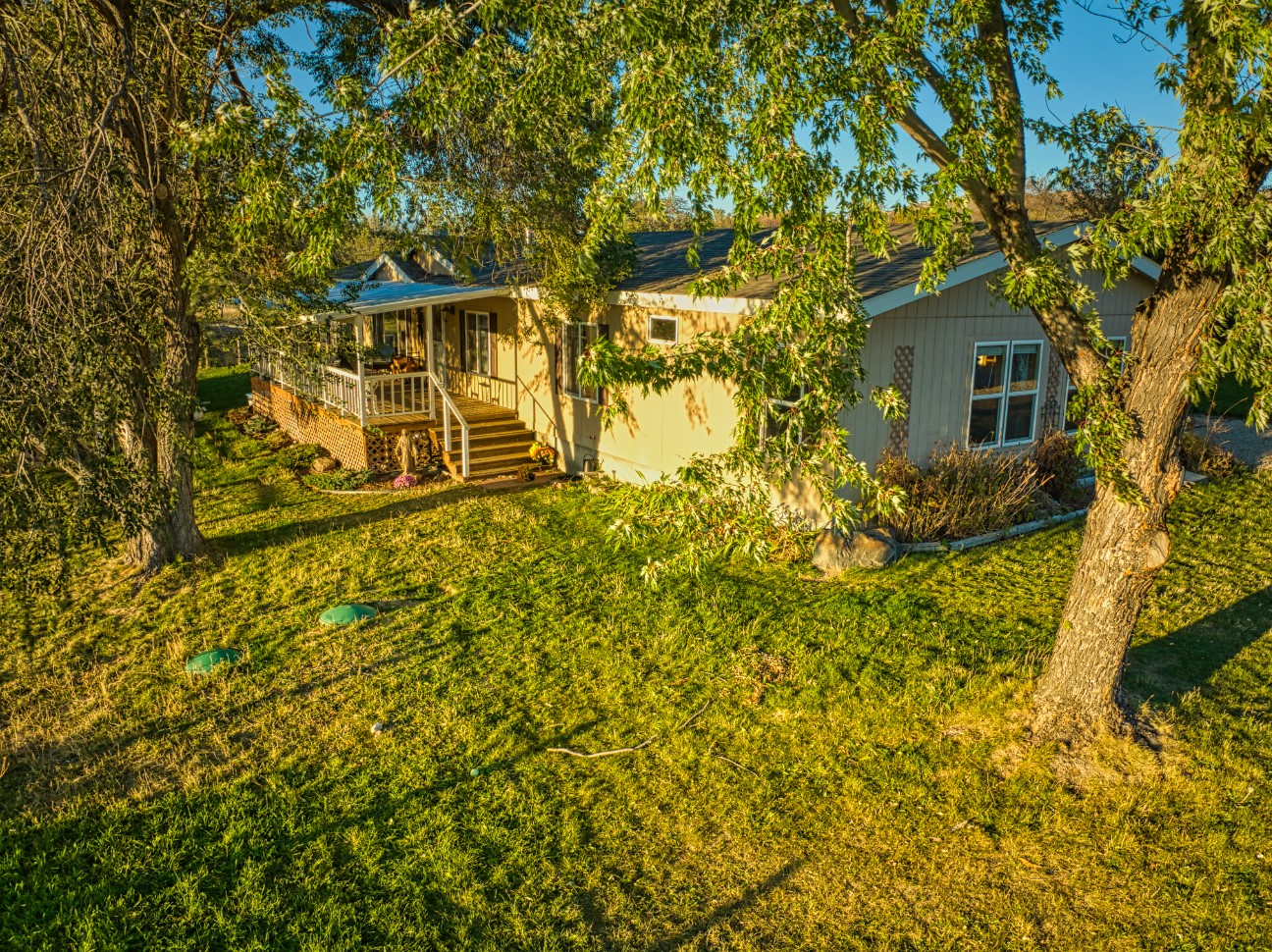 1255 Apple Blossom Lane Property Photo 2
