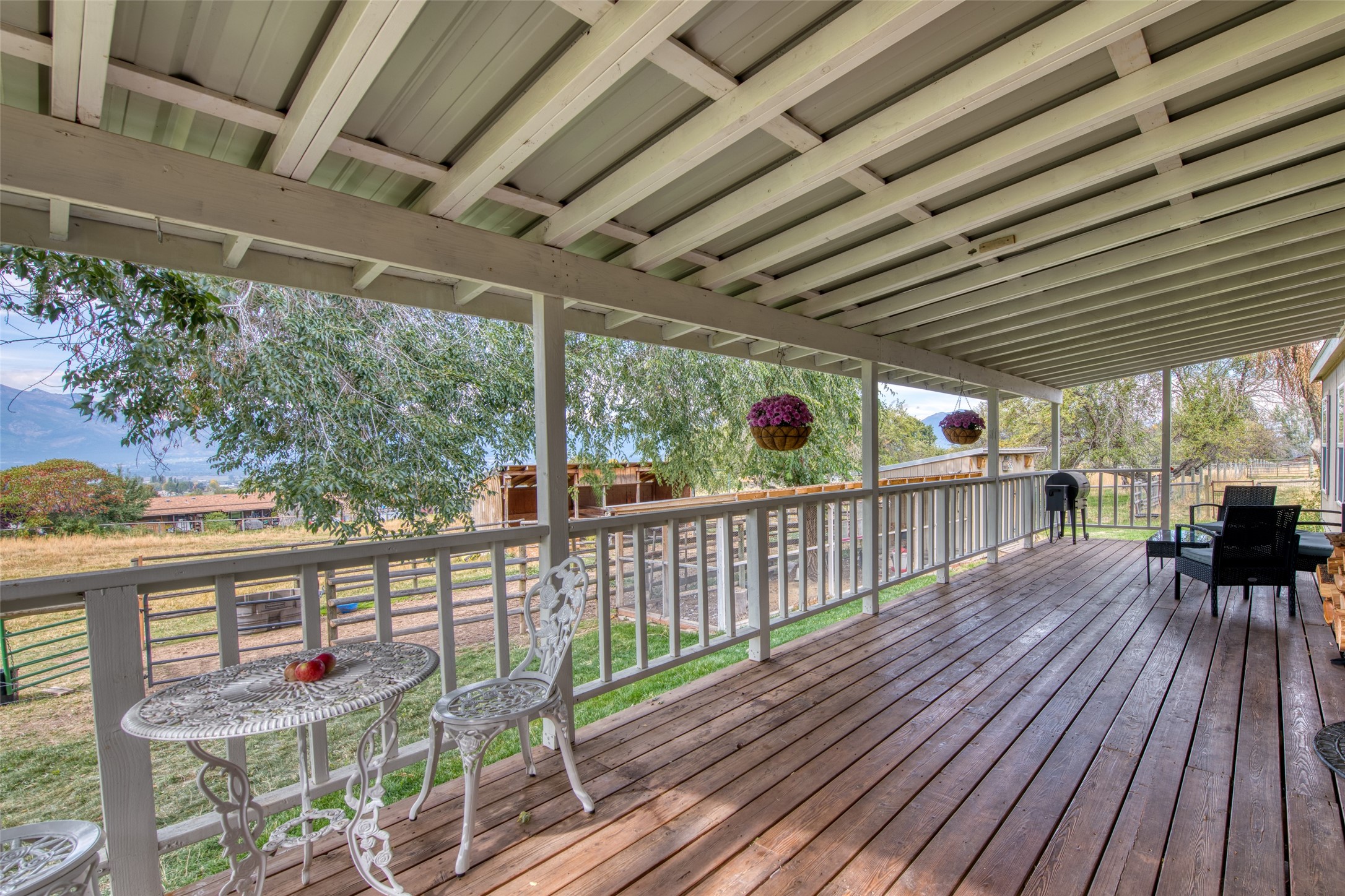 1255 Apple Blossom Lane Property Photo 9