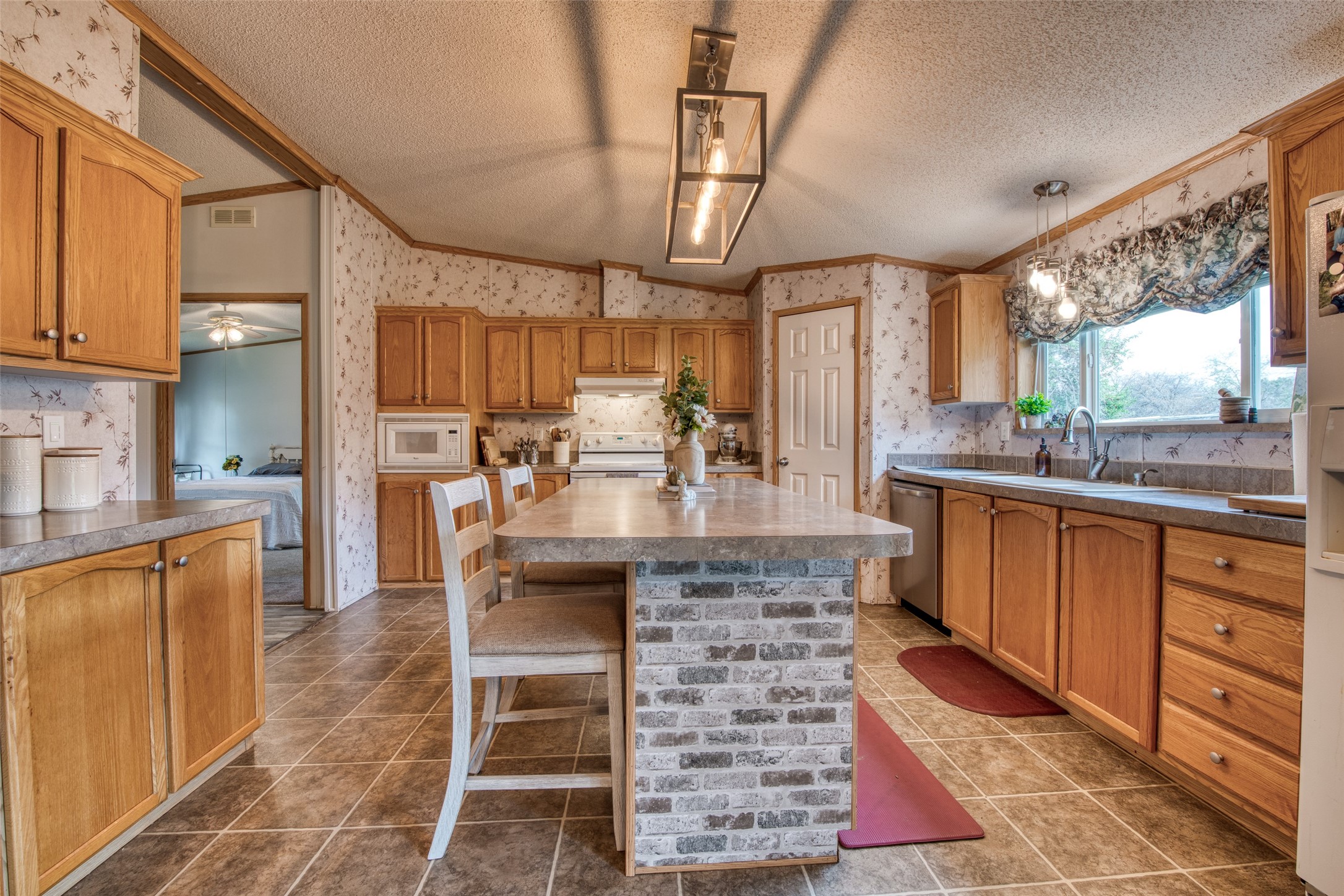 1255 Apple Blossom Lane Property Photo 30