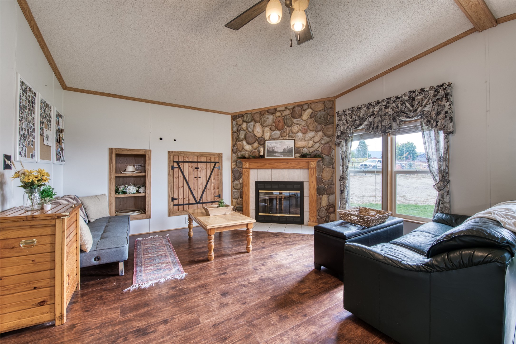 1255 Apple Blossom Lane Property Photo 40