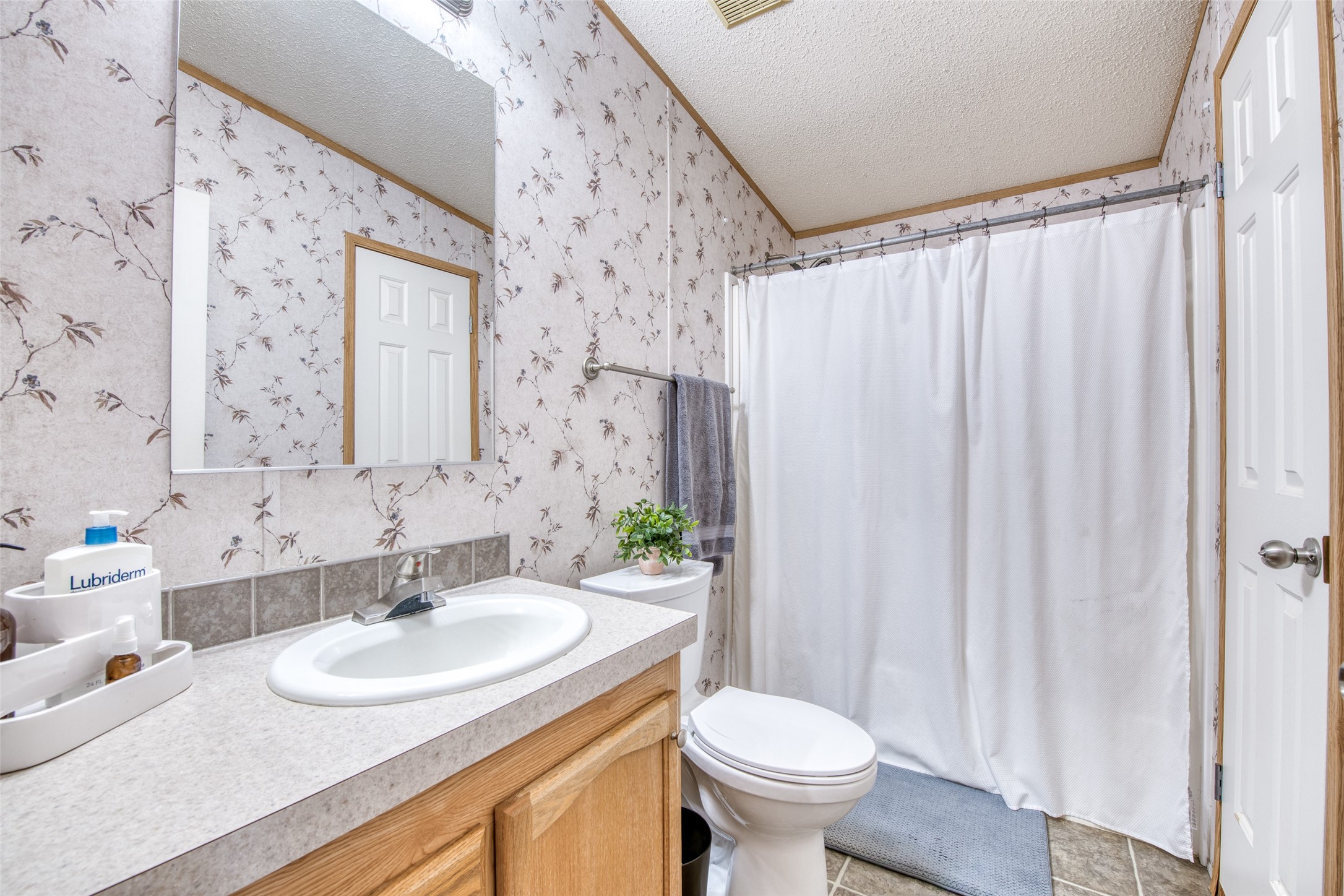 1255 Apple Blossom Lane Property Photo 44