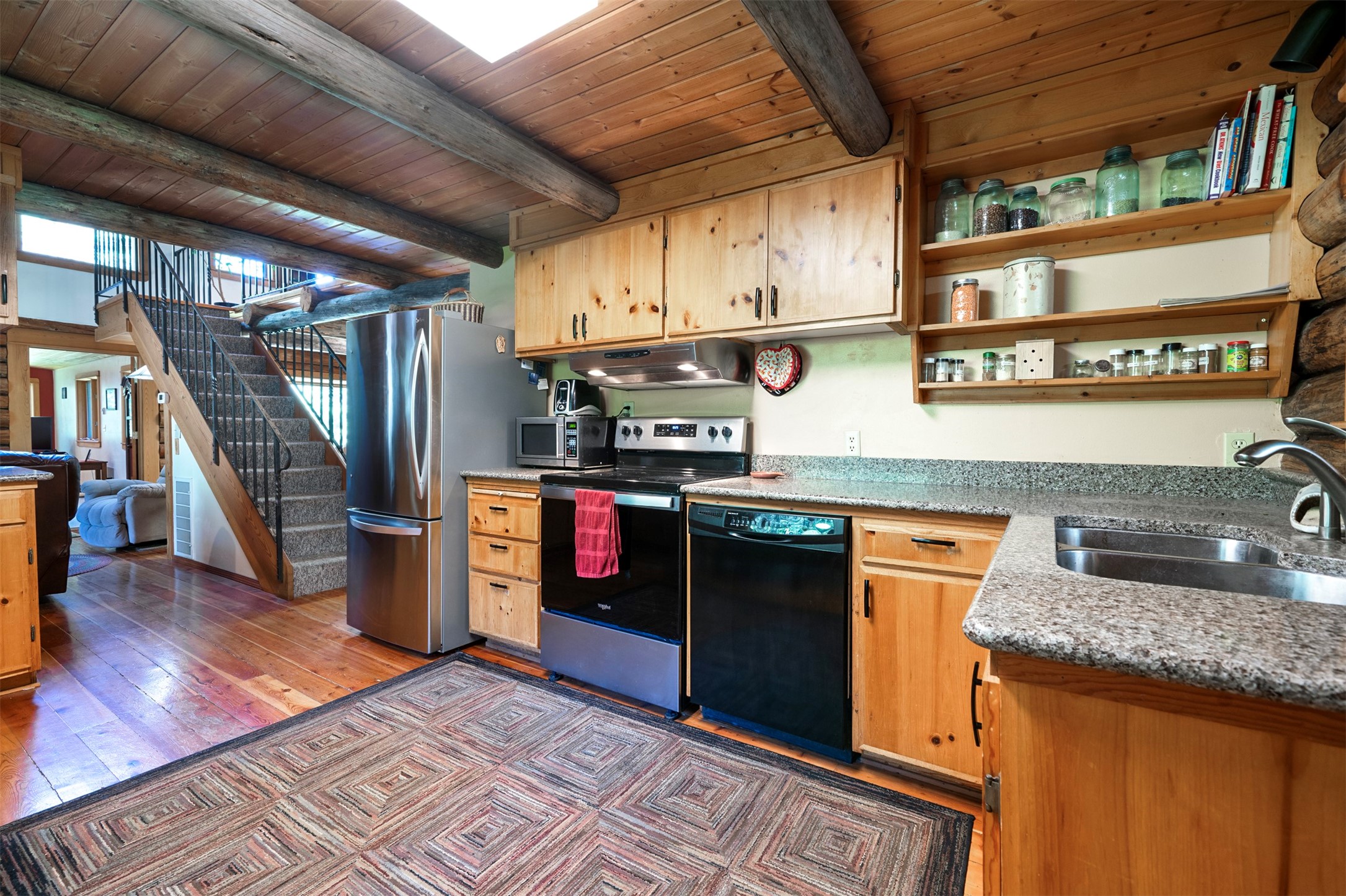 550 Stovepipe Road Property Photo 3