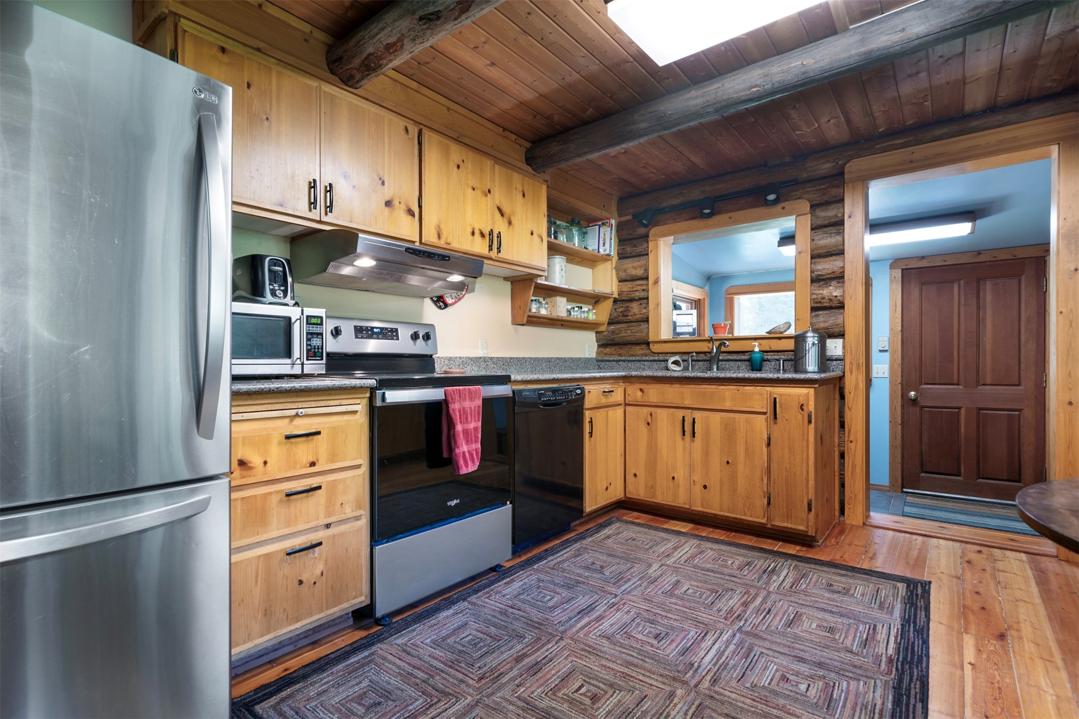 550 Stovepipe Road Property Photo 4