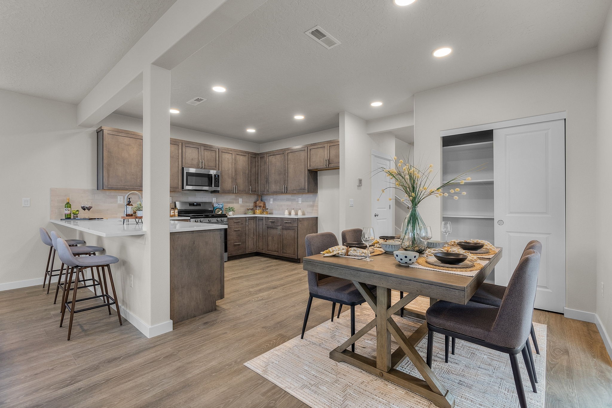 5803 Horn Road Property Photo 4
