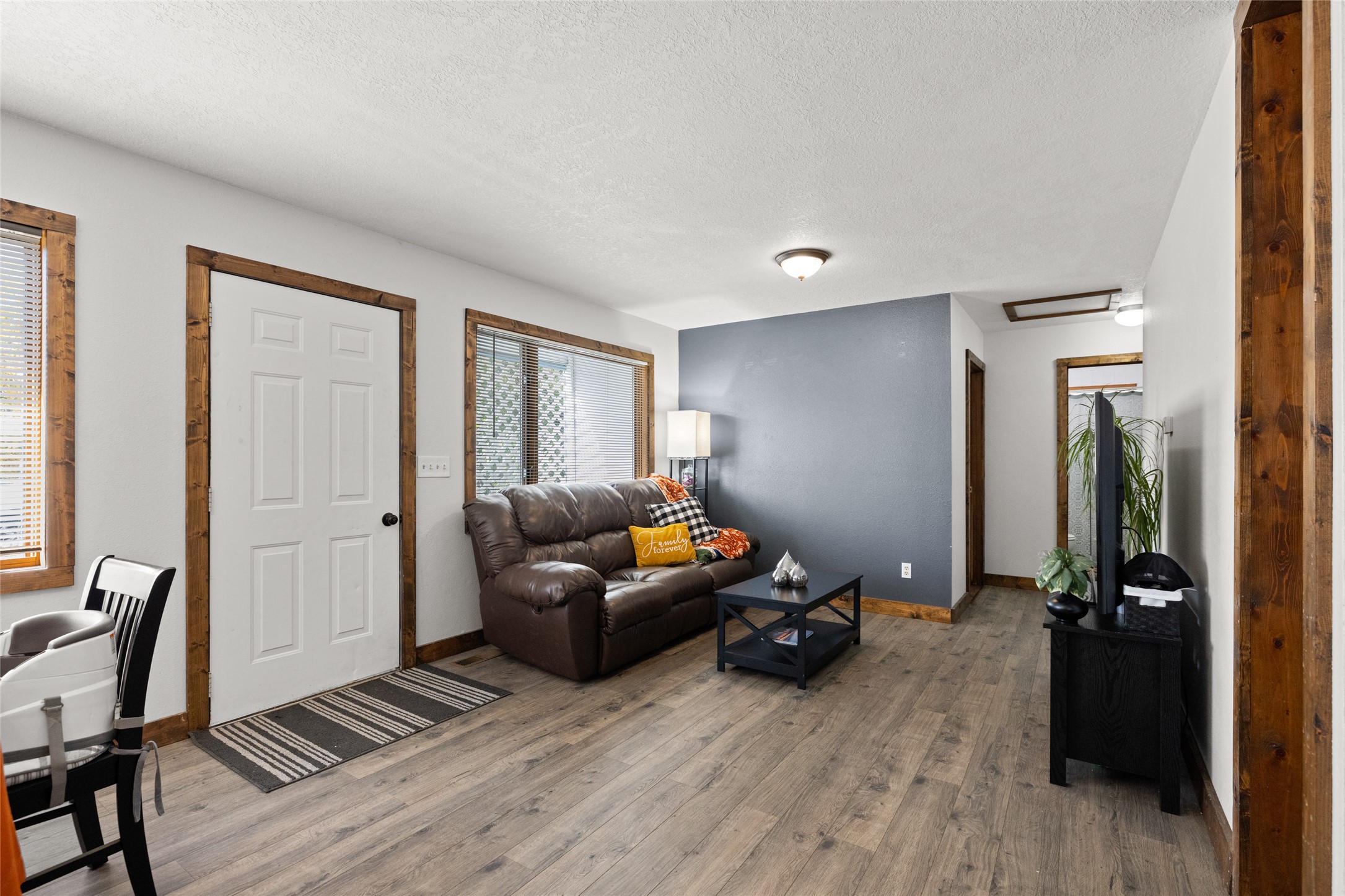 1401 6th Avenue W Property Photo 4