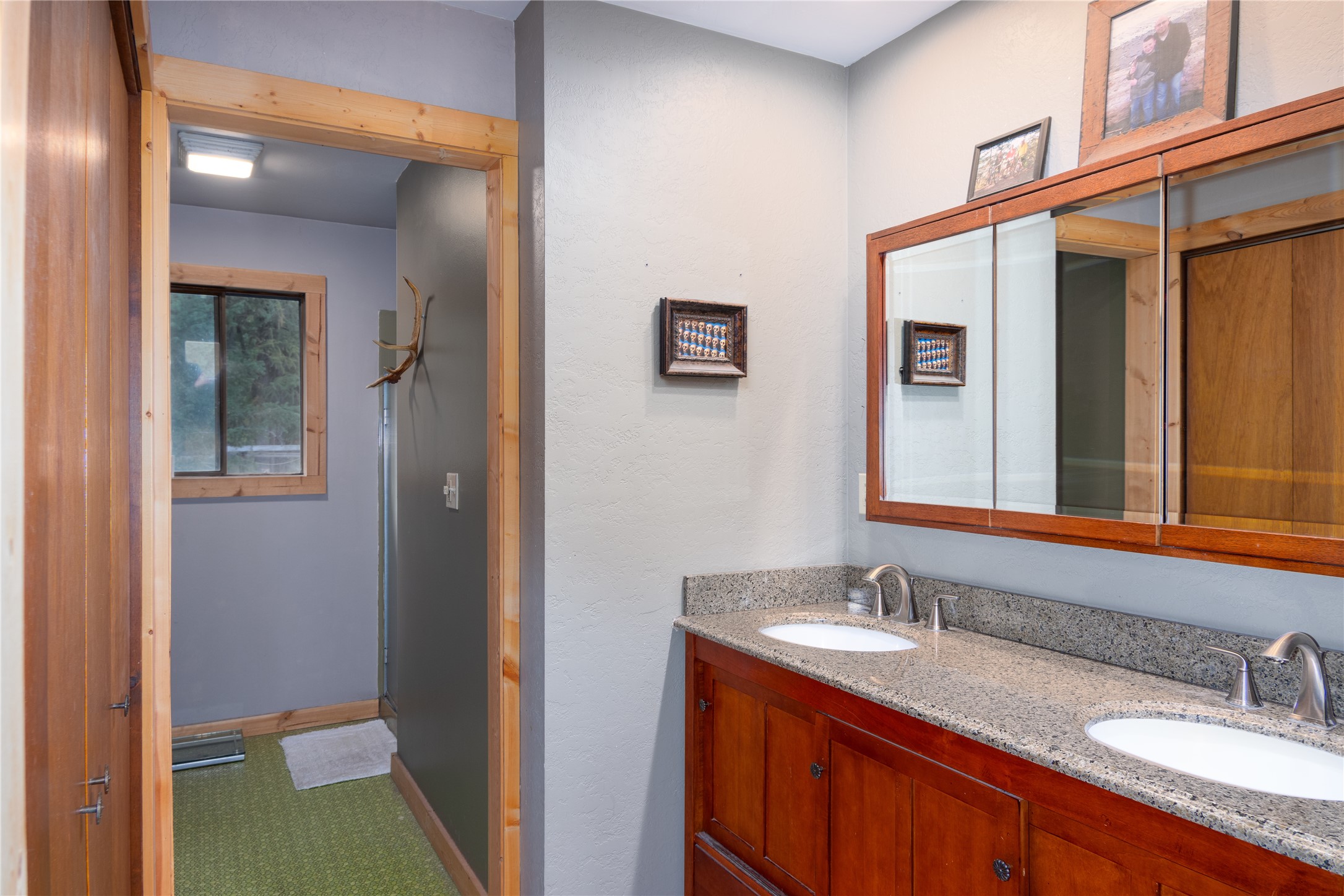 599 Reserve Road Property Photo 32