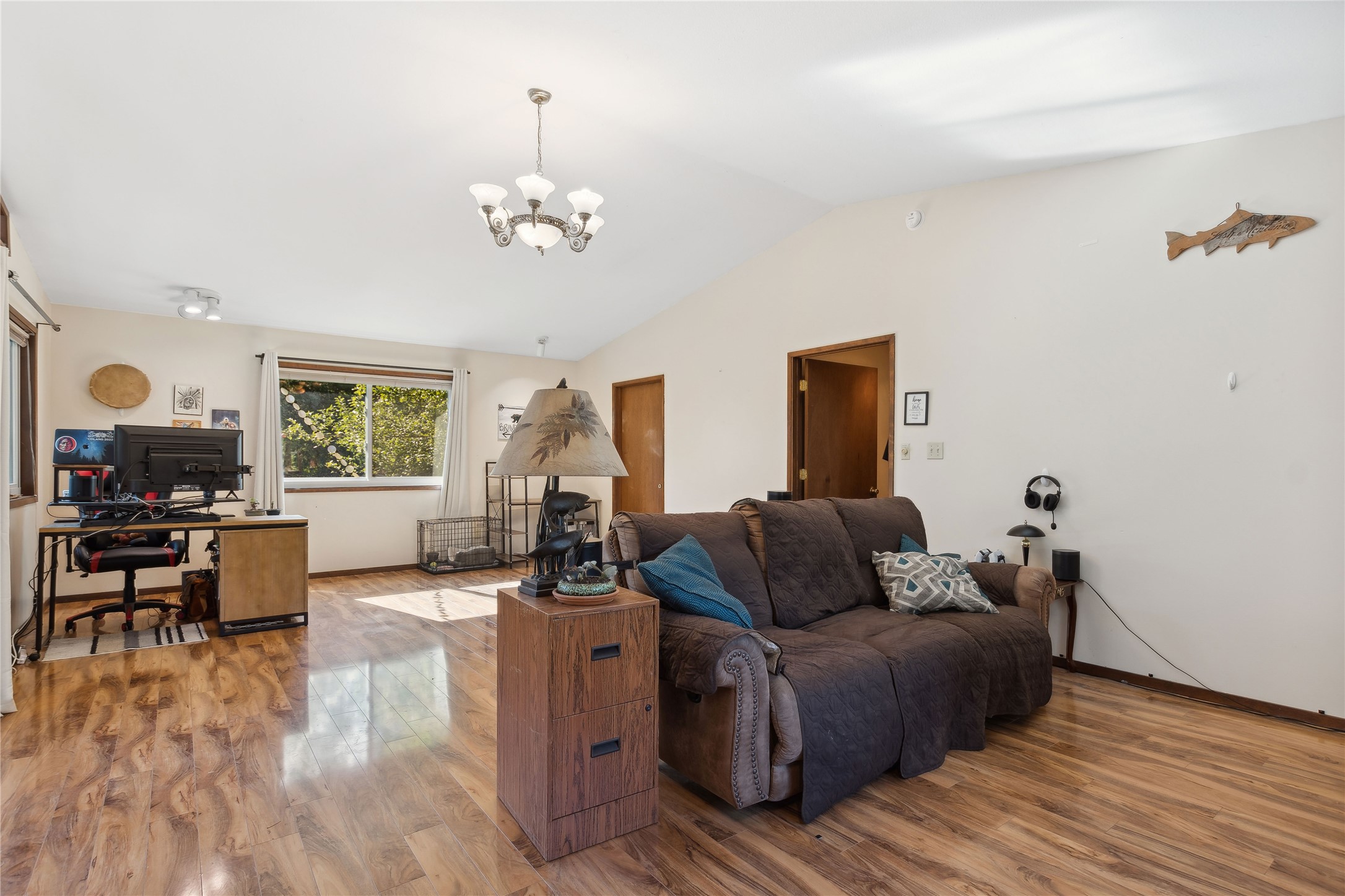 1627 Foothill Road Property Photo 20