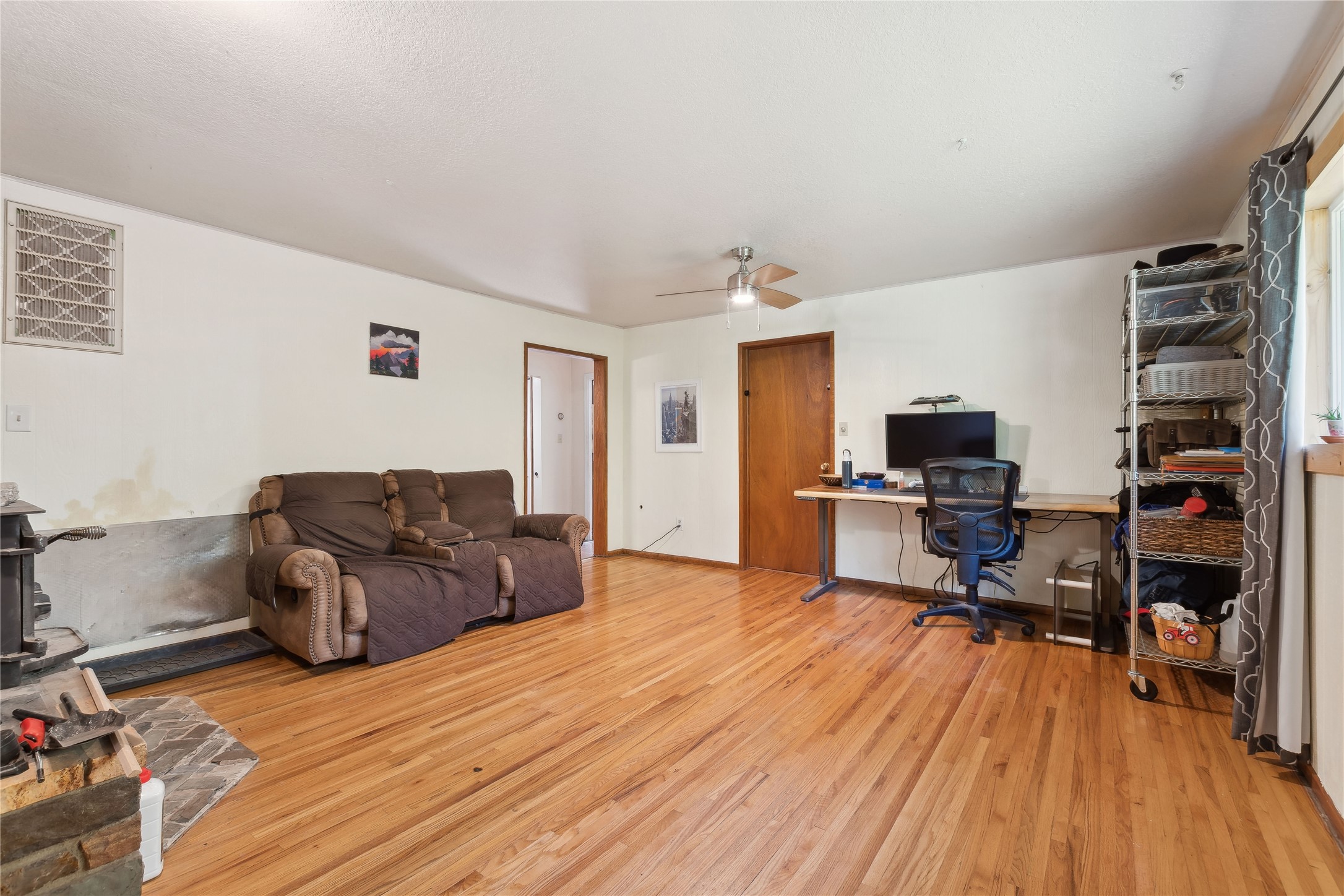1627 Foothill Road Property Photo 31