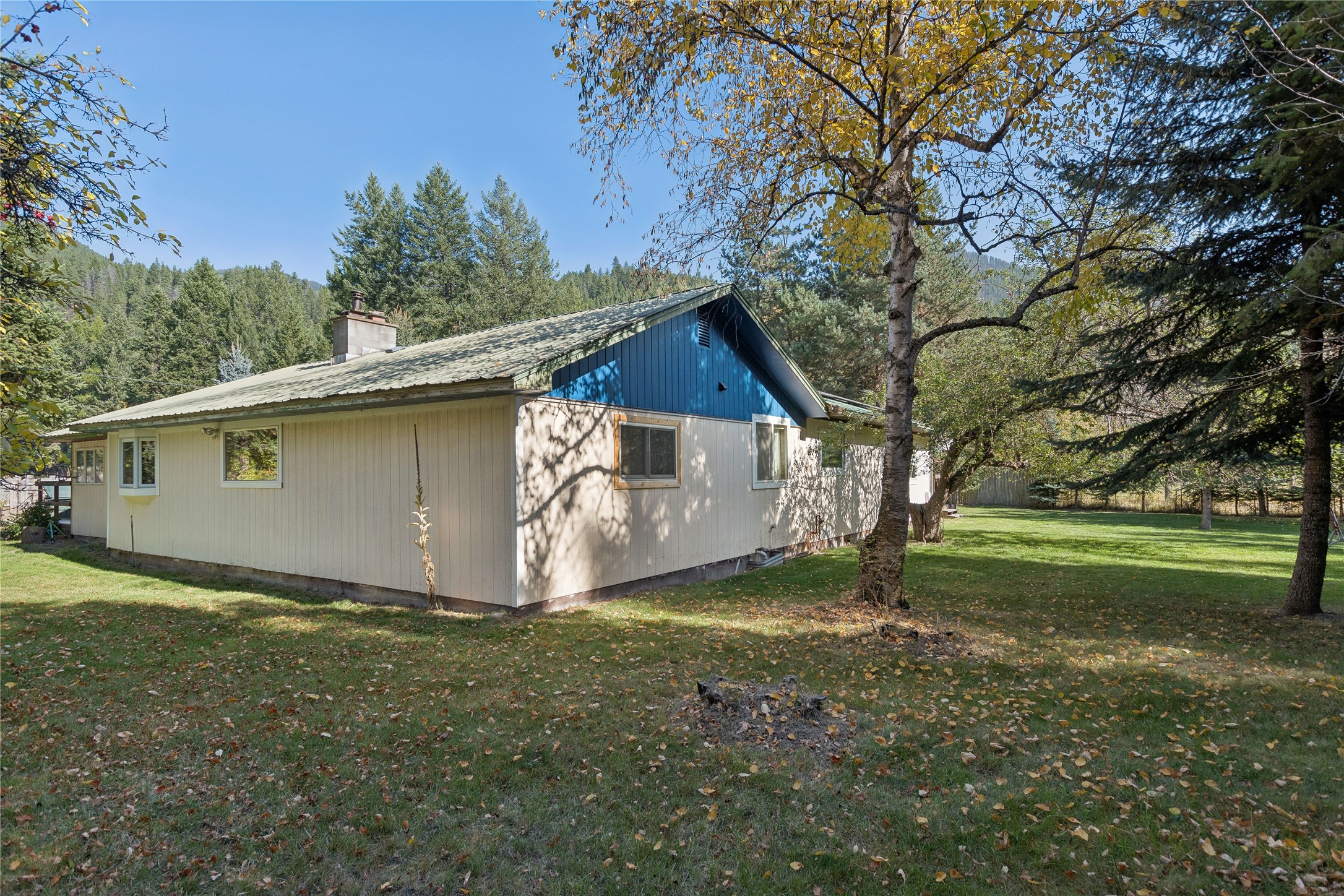 1627 Foothill Road Property Photo 40