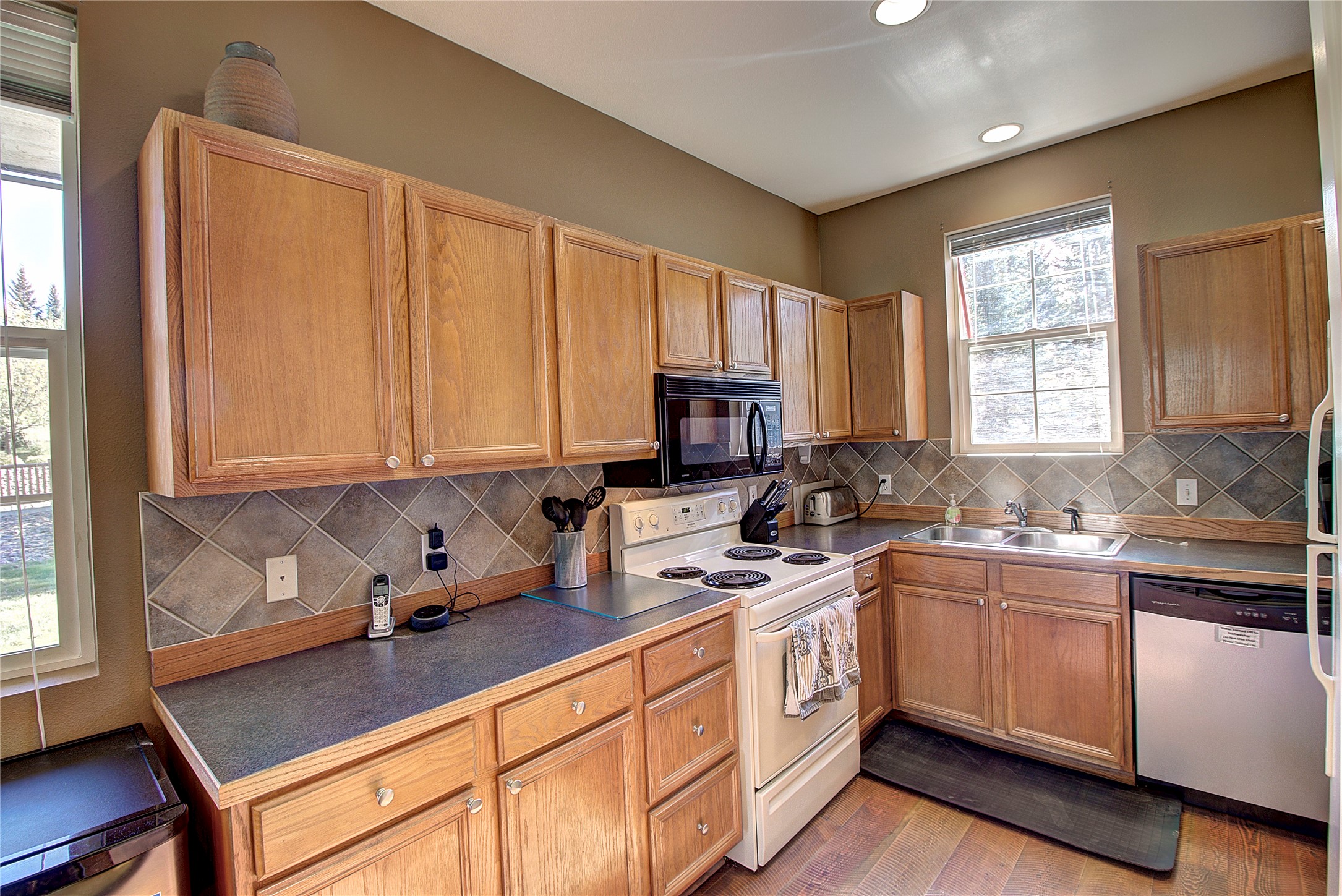 848 Saint Andrews Drive 1314 Property Photo 10