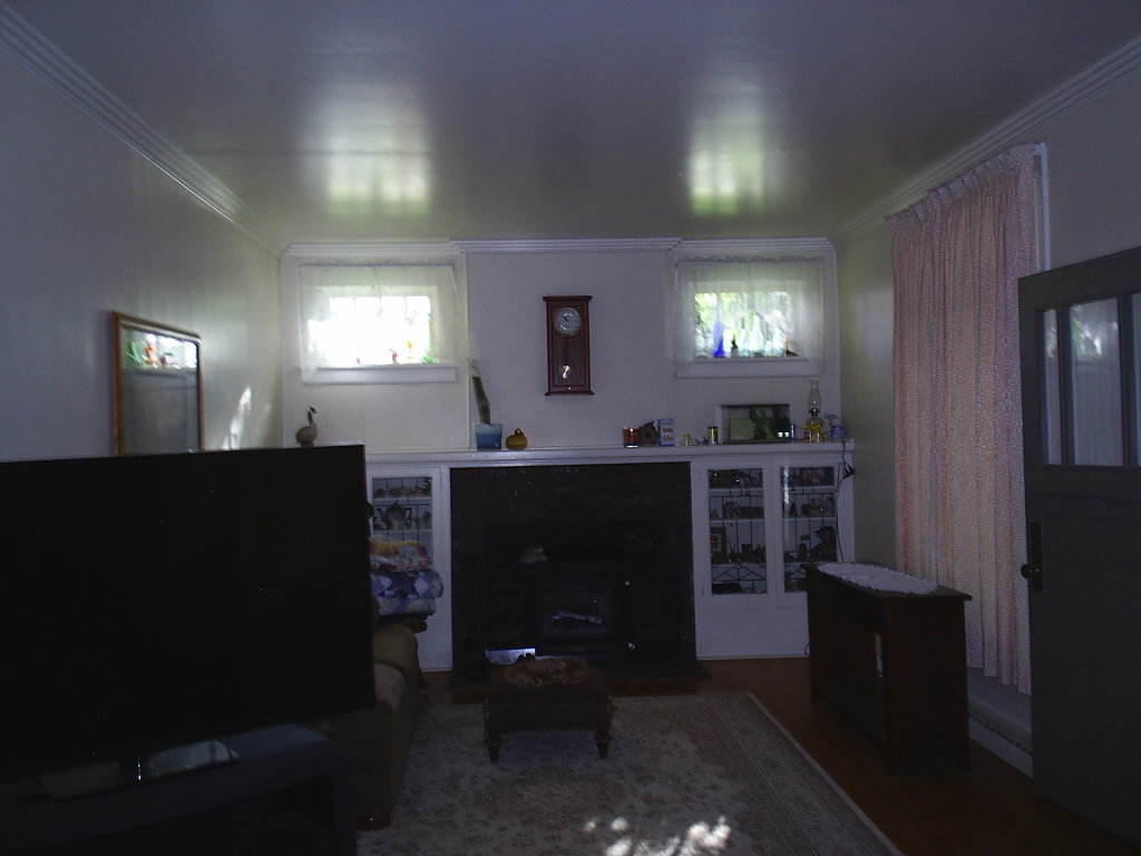 640 Hollins Avenue Property Photo 11