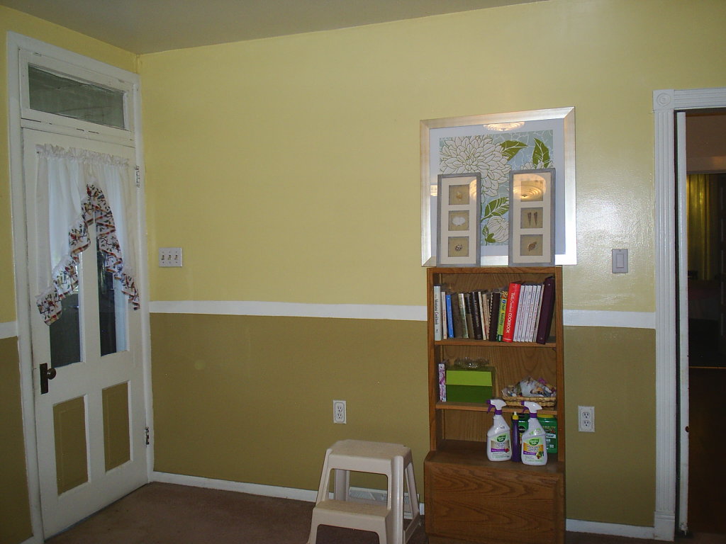 640 Hollins Avenue Property Photo 14
