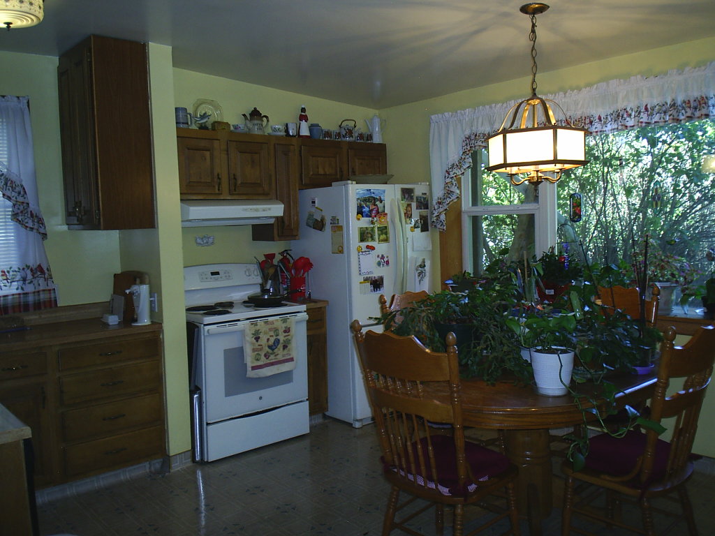 640 Hollins Avenue Property Photo 15