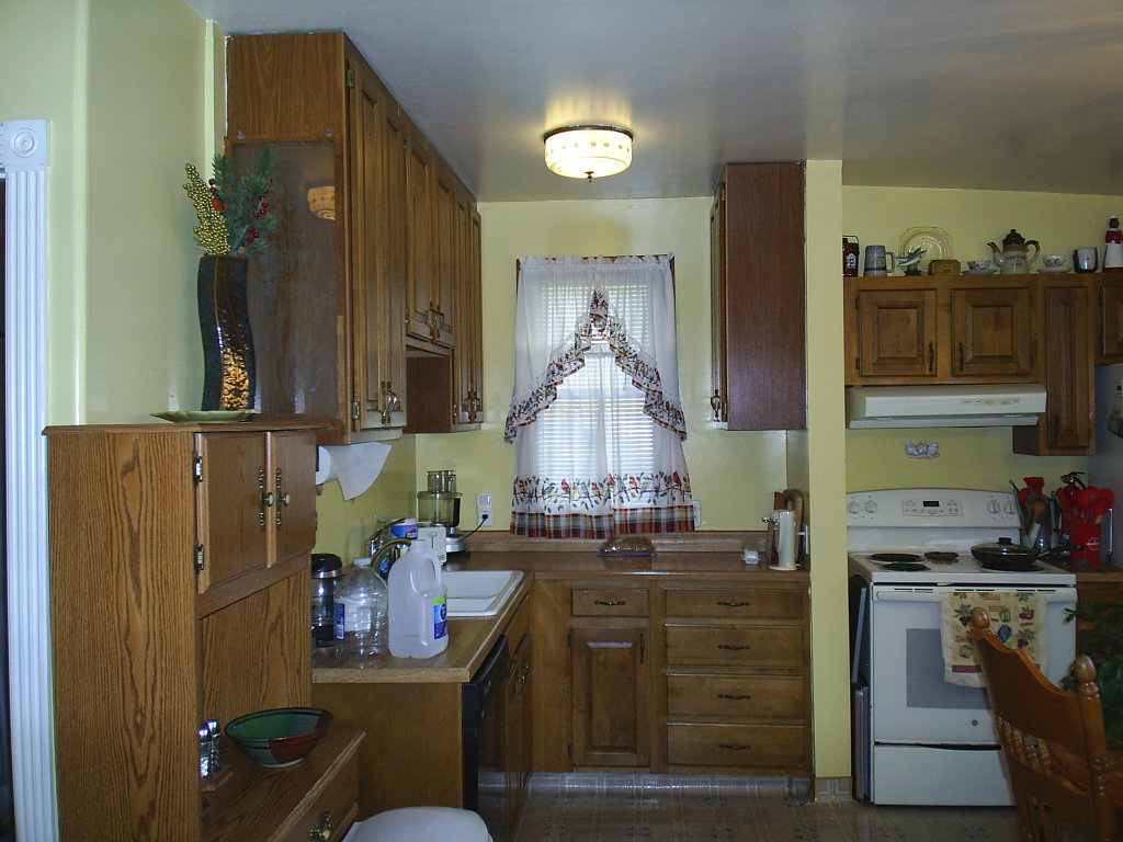 640 Hollins Avenue Property Photo 16
