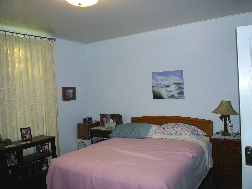 640 Hollins Avenue Property Photo 20