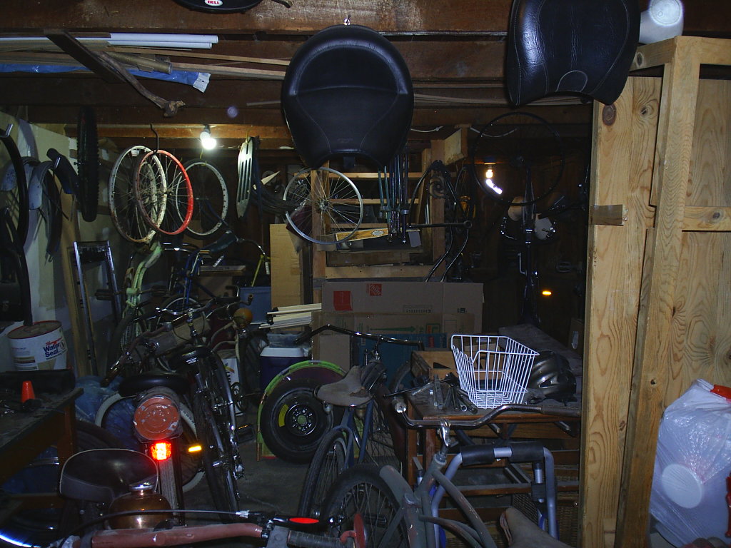 640 Hollins Avenue Property Photo 33