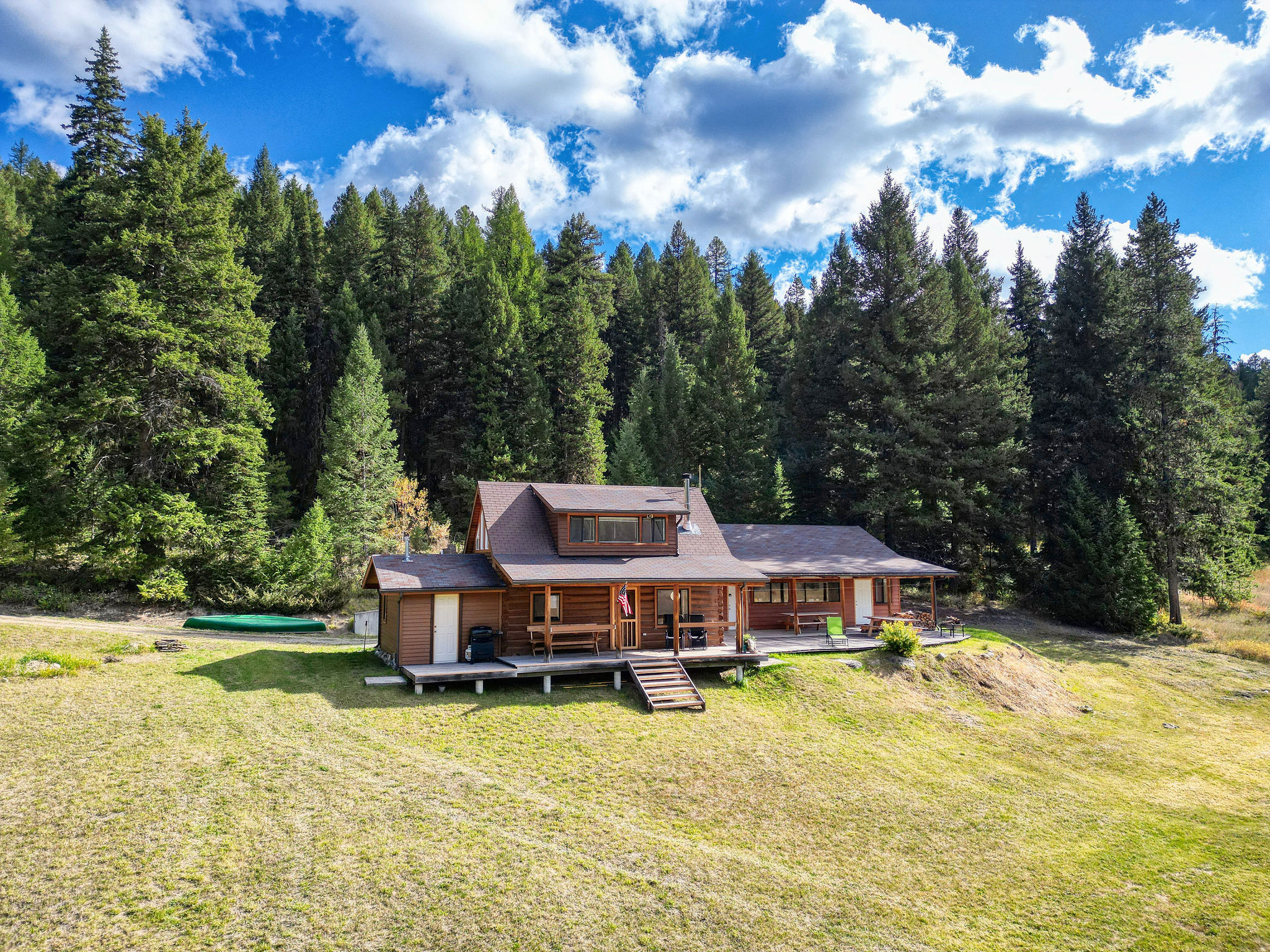 2560 Mountain Meadow Road Property Photo 19