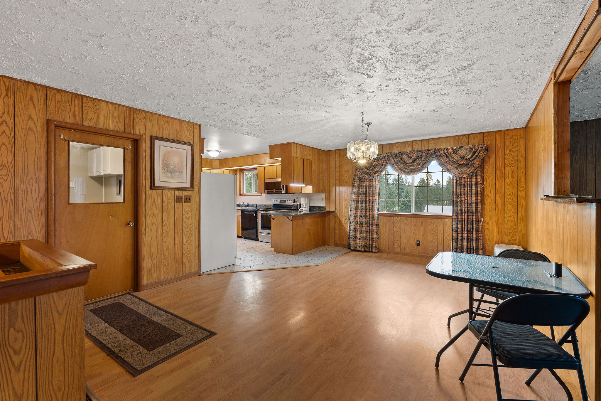 39424 Us Highway 2 Property Photo 7