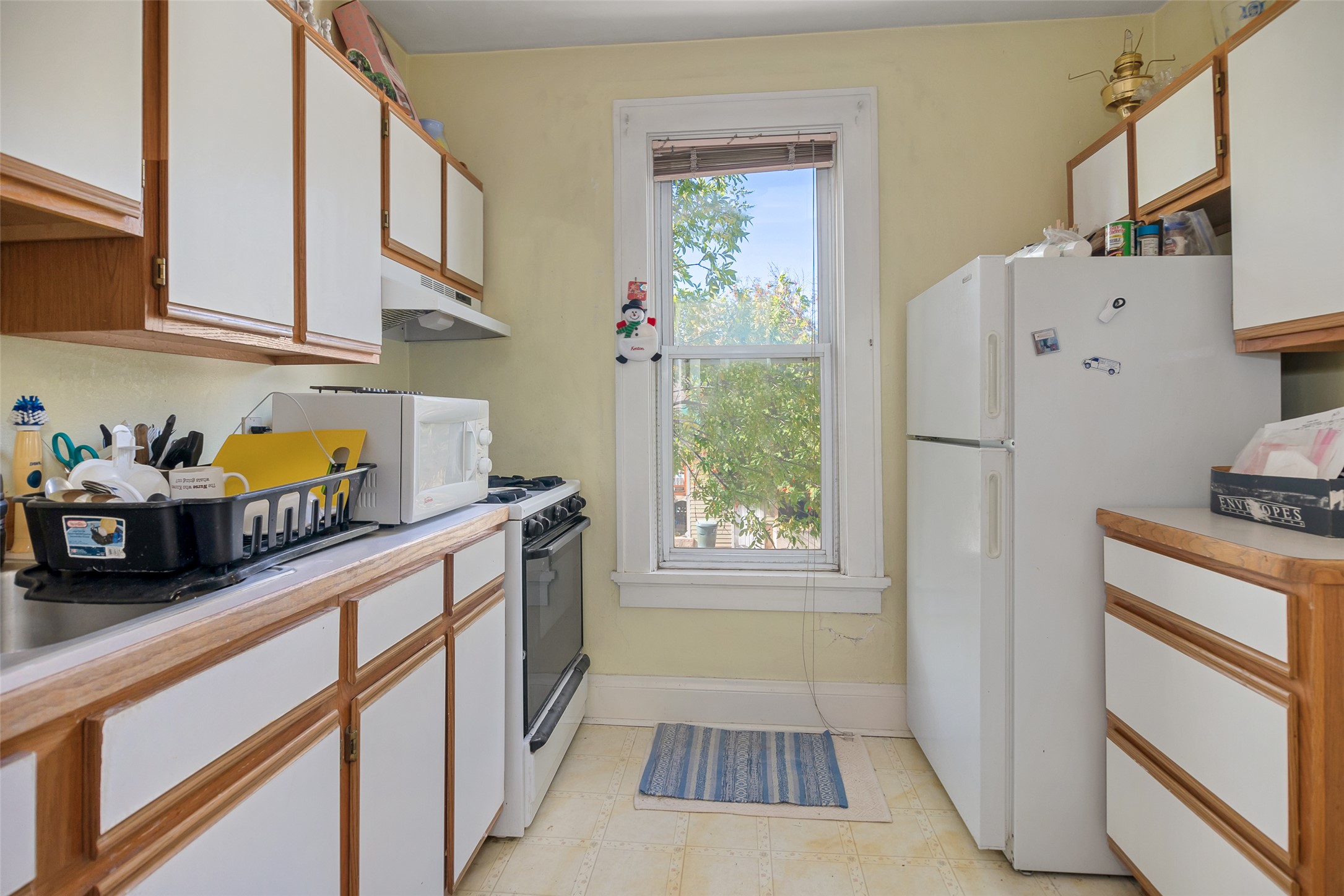 901/907 E 6th Avenue Property Photo 28