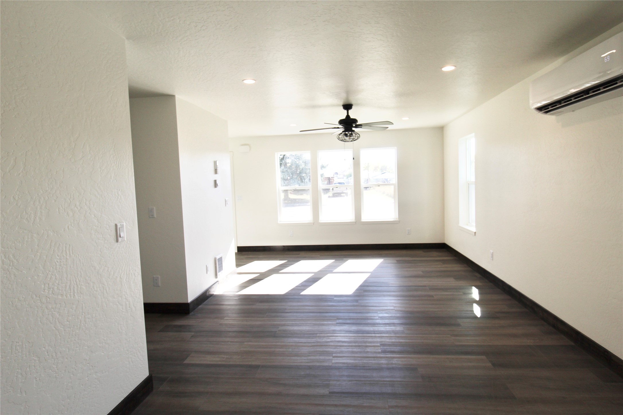 310 9th Avenue W Property Photo 16