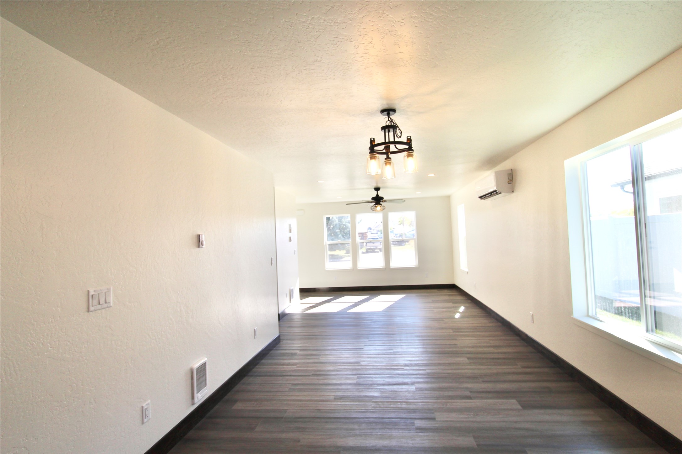 310 9th Avenue W Property Photo 17