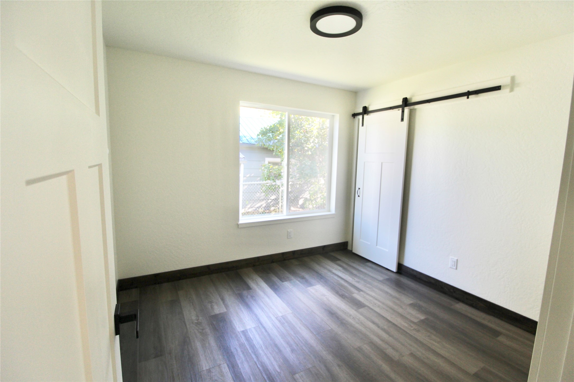 310 9th Avenue W Property Photo 25