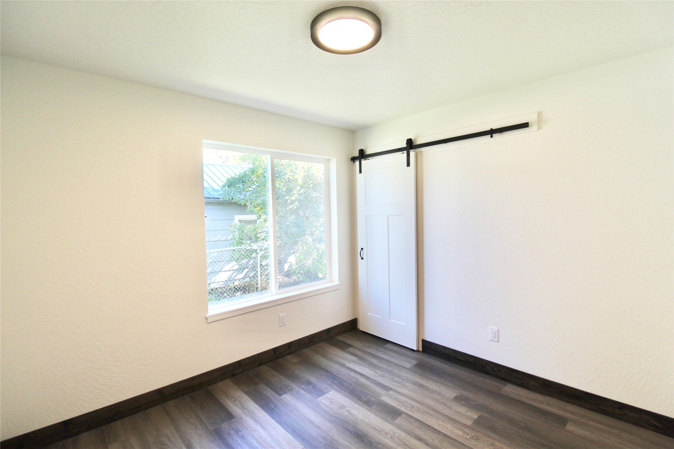 310 9th Avenue W Property Photo 30