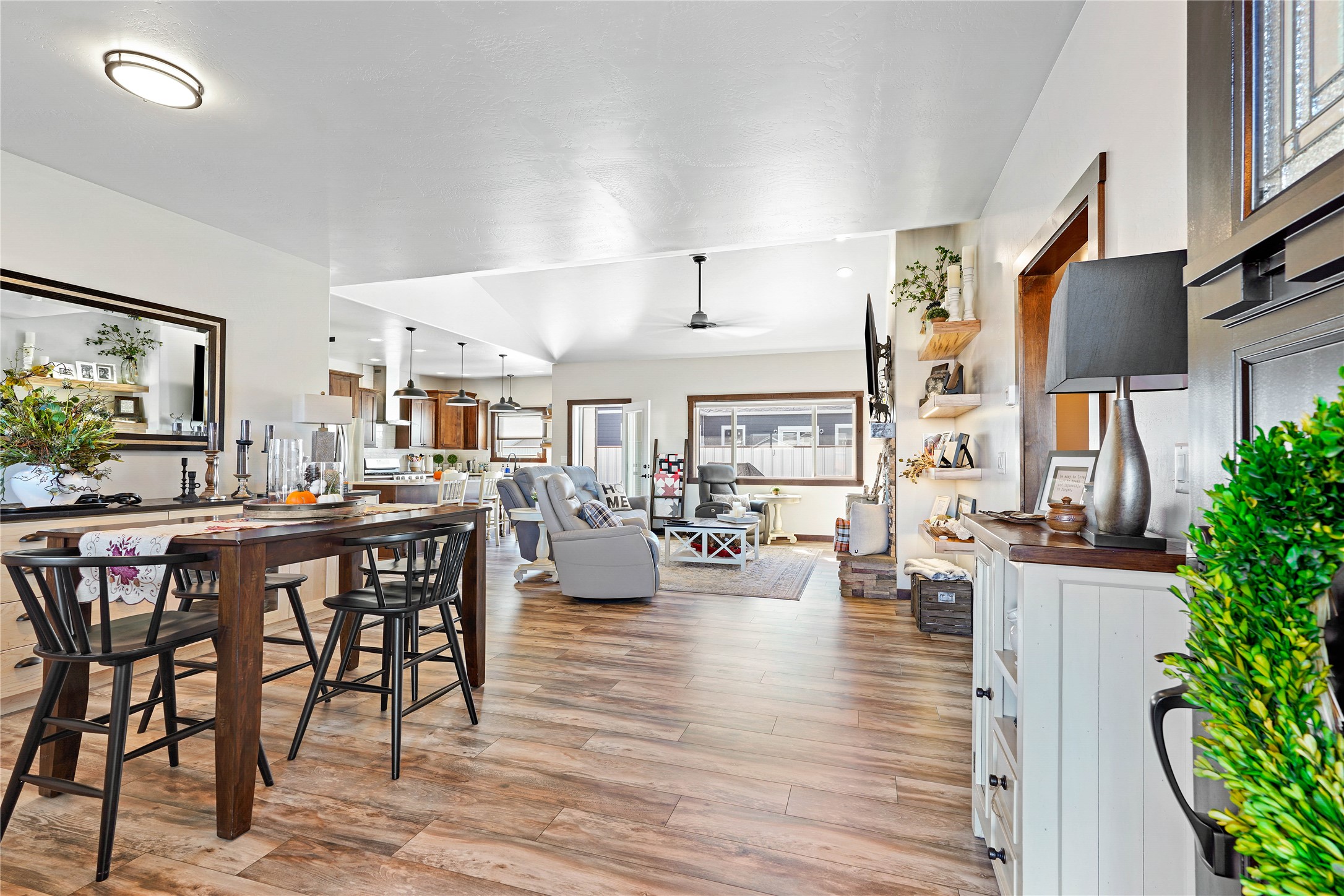 3898 Rosette Lane Property Photo 10