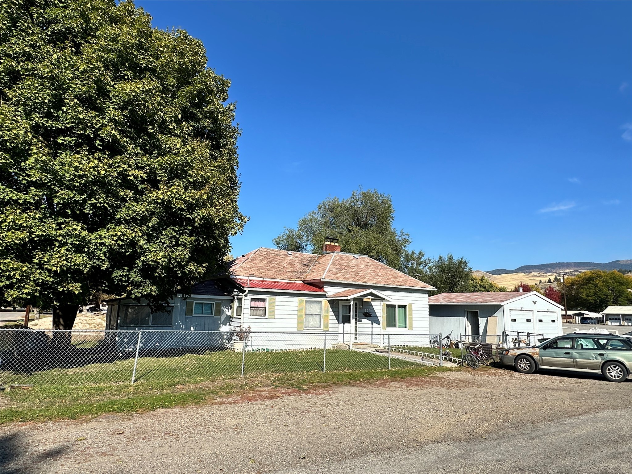 704 3rd Avenue Property Photo 1