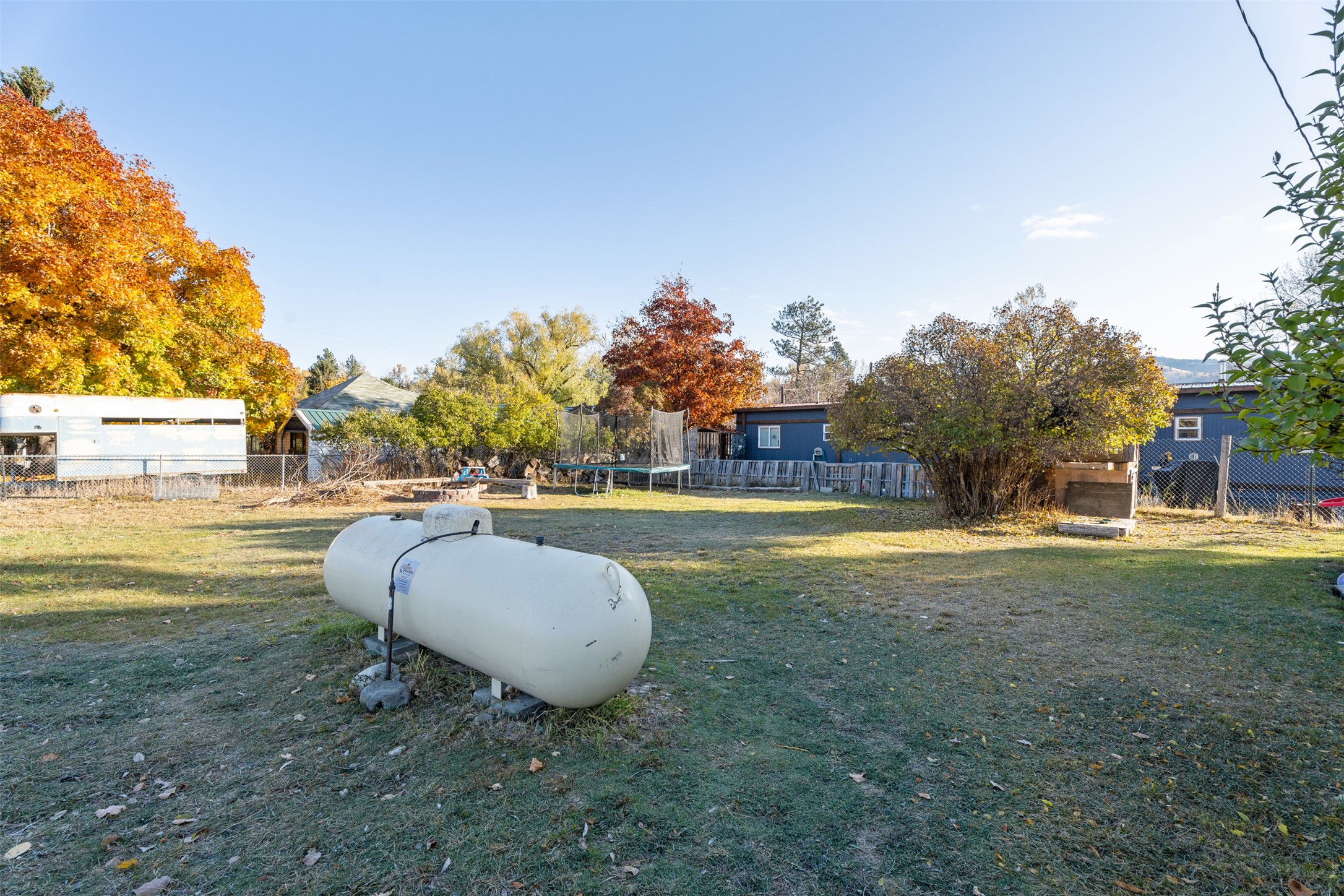 201 E Miles Avenue Property Photo 3