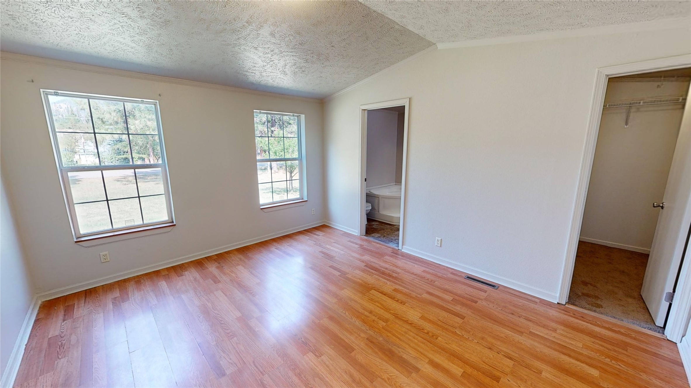 48 Country Lane Property Photo 18