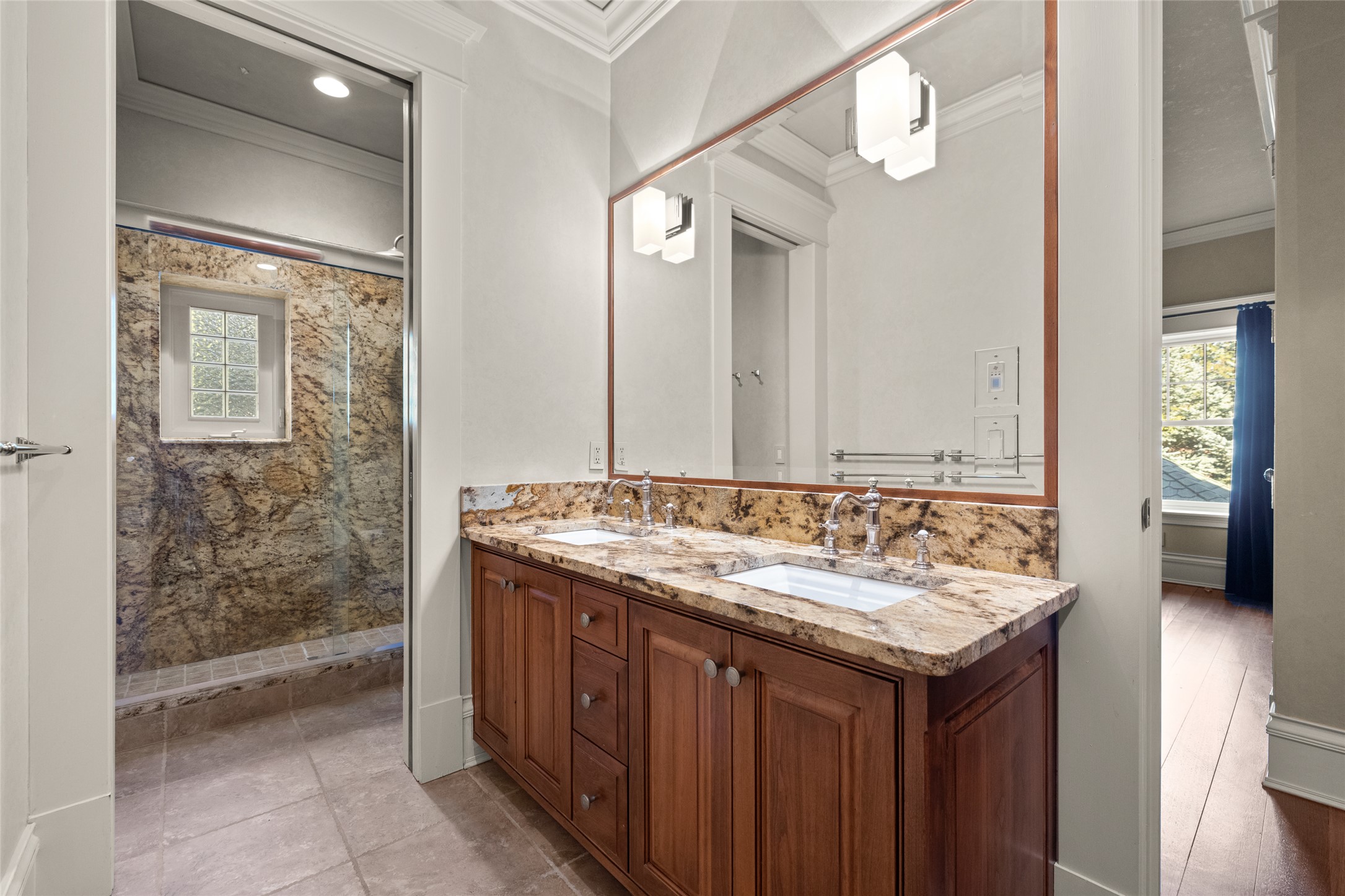 305 Columbia Avenue Property Photo 35