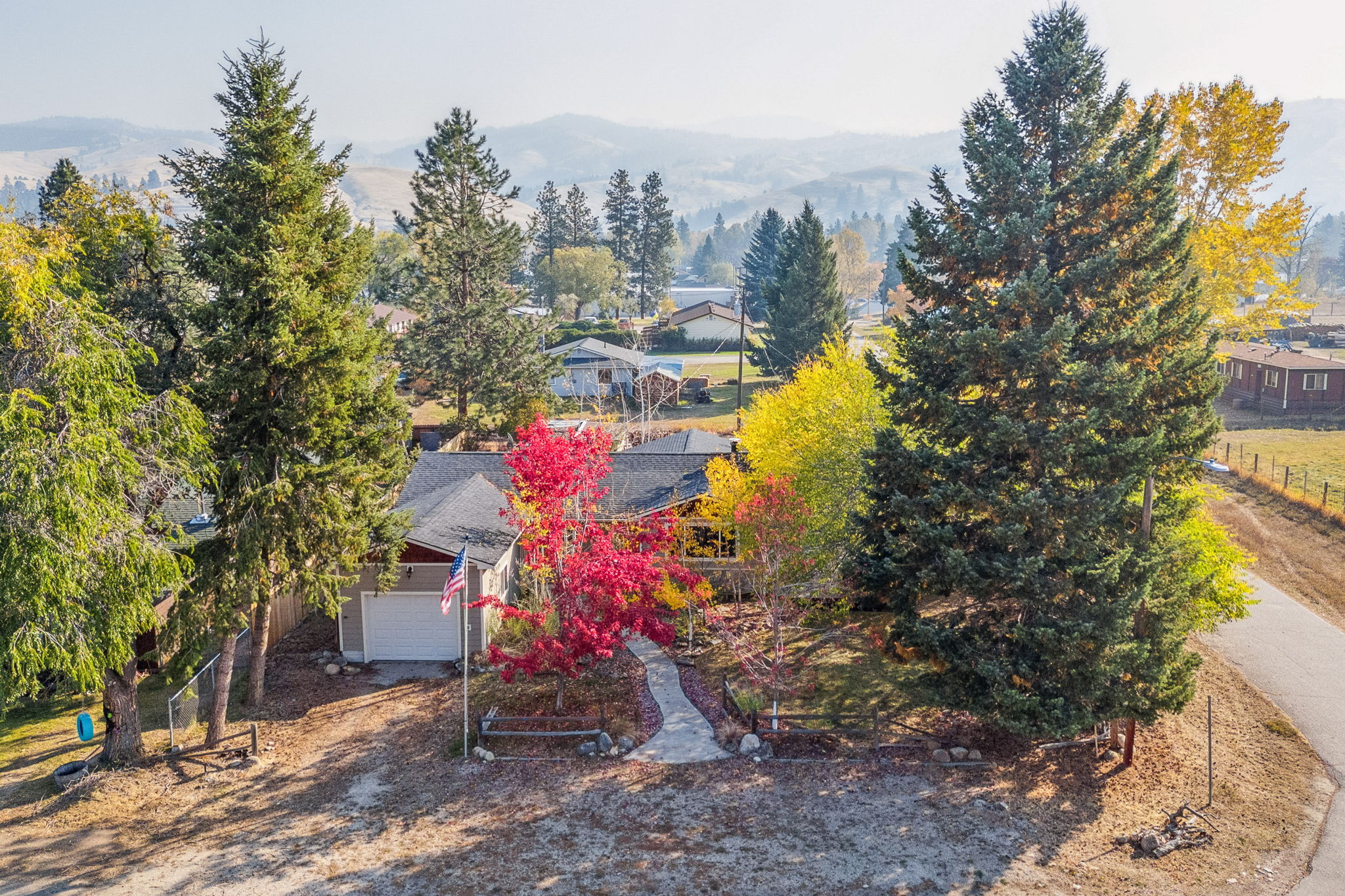 112 S Violet Street Property Photo 4
