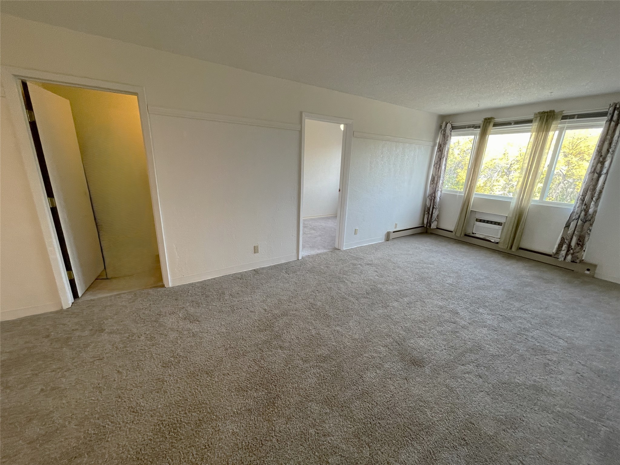 925 1st Avenue N 404 Property Photo 5