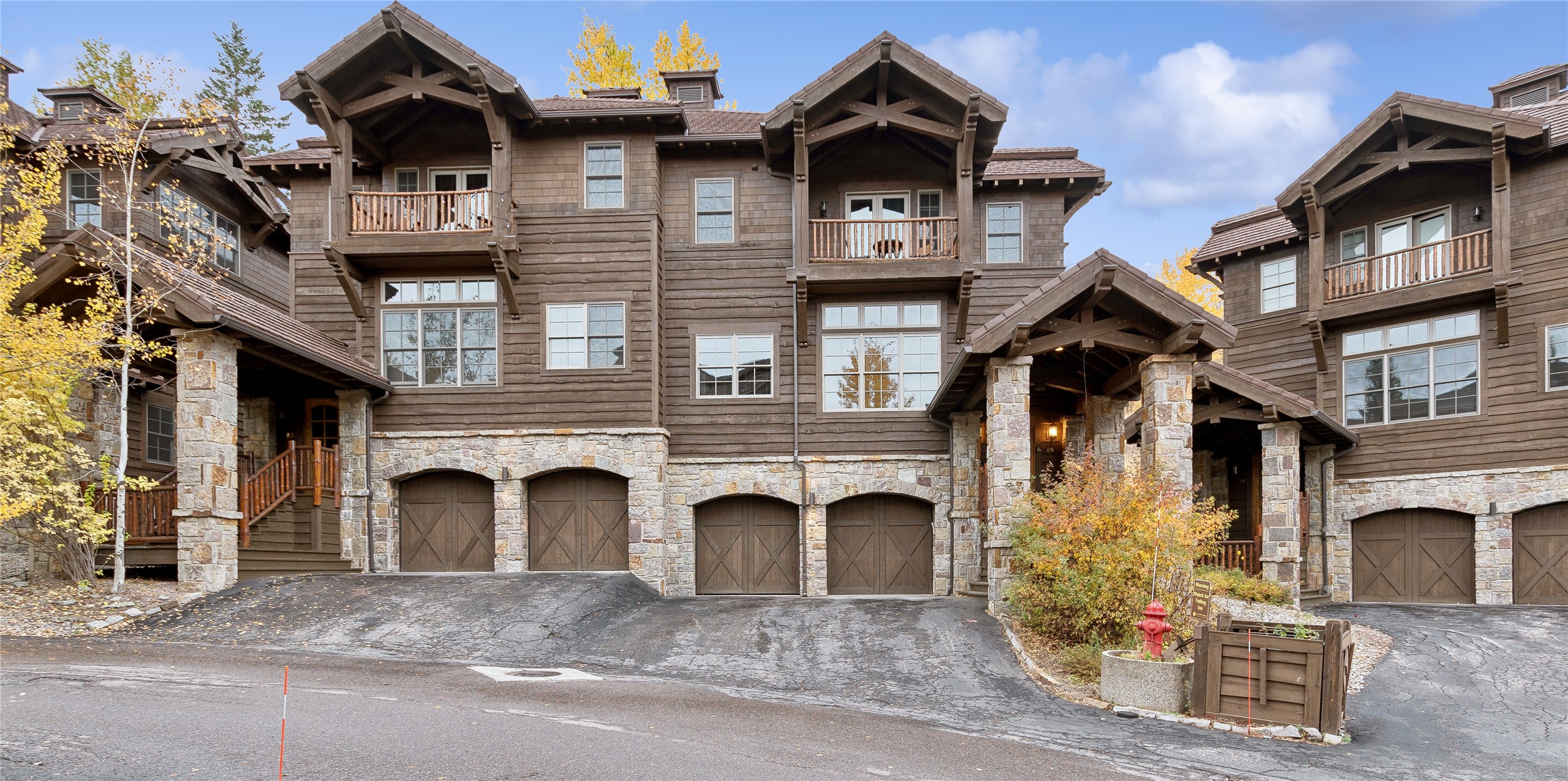 89 Slopeside Drive 4