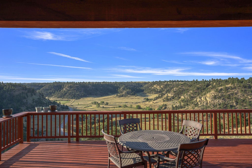 12555 Andrew Lane Property Photo 4