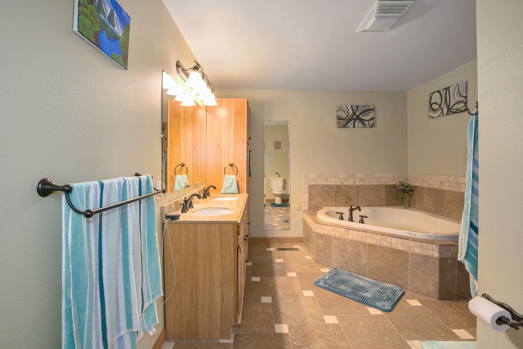 12555 Andrew Lane Property Photo 18