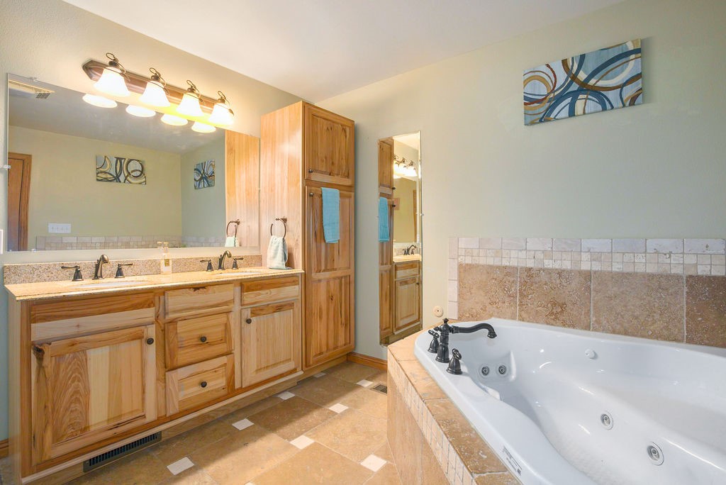 12555 Andrew Lane Property Photo 19