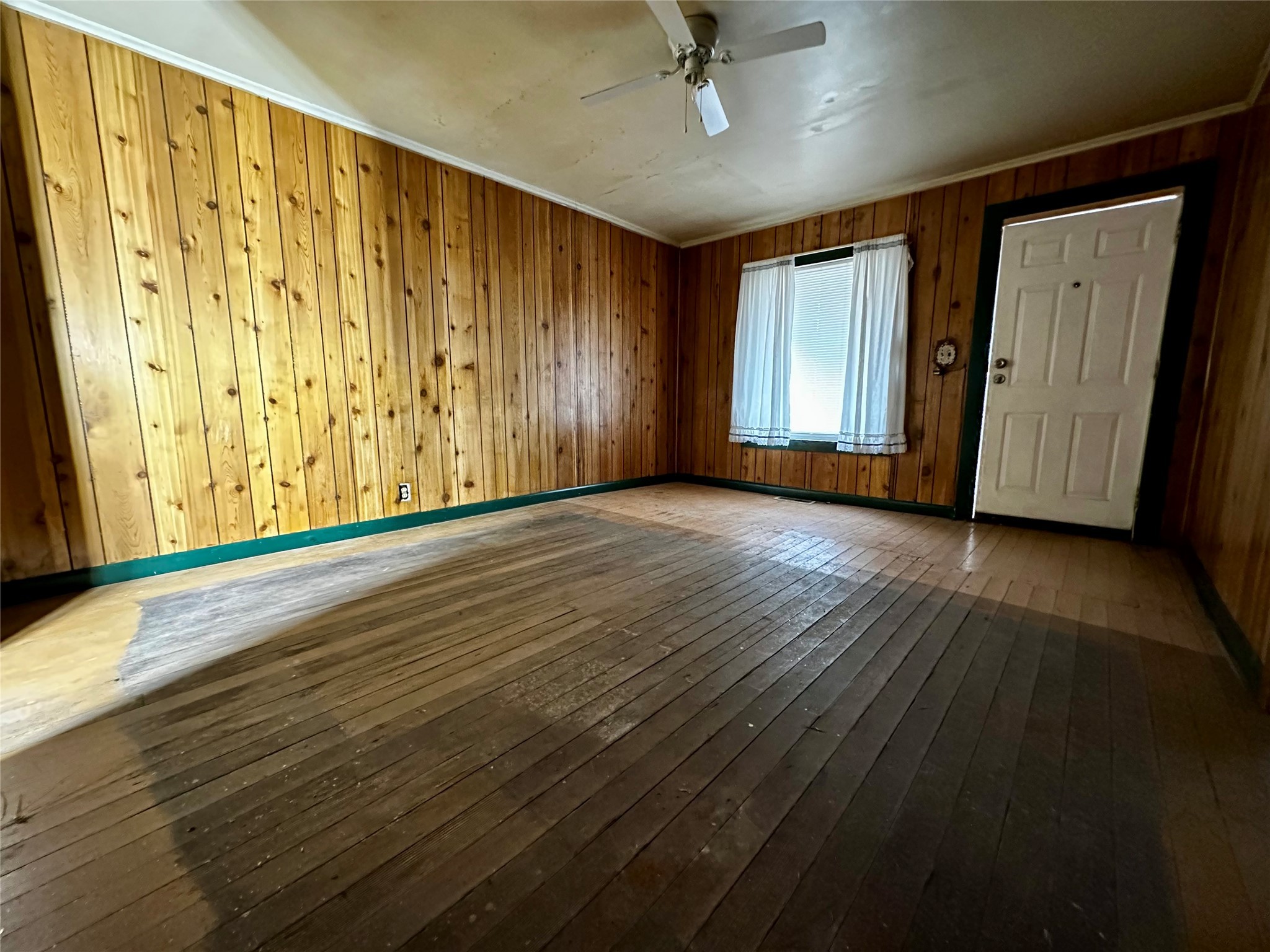 1318 Farrell Street Property Photo 3