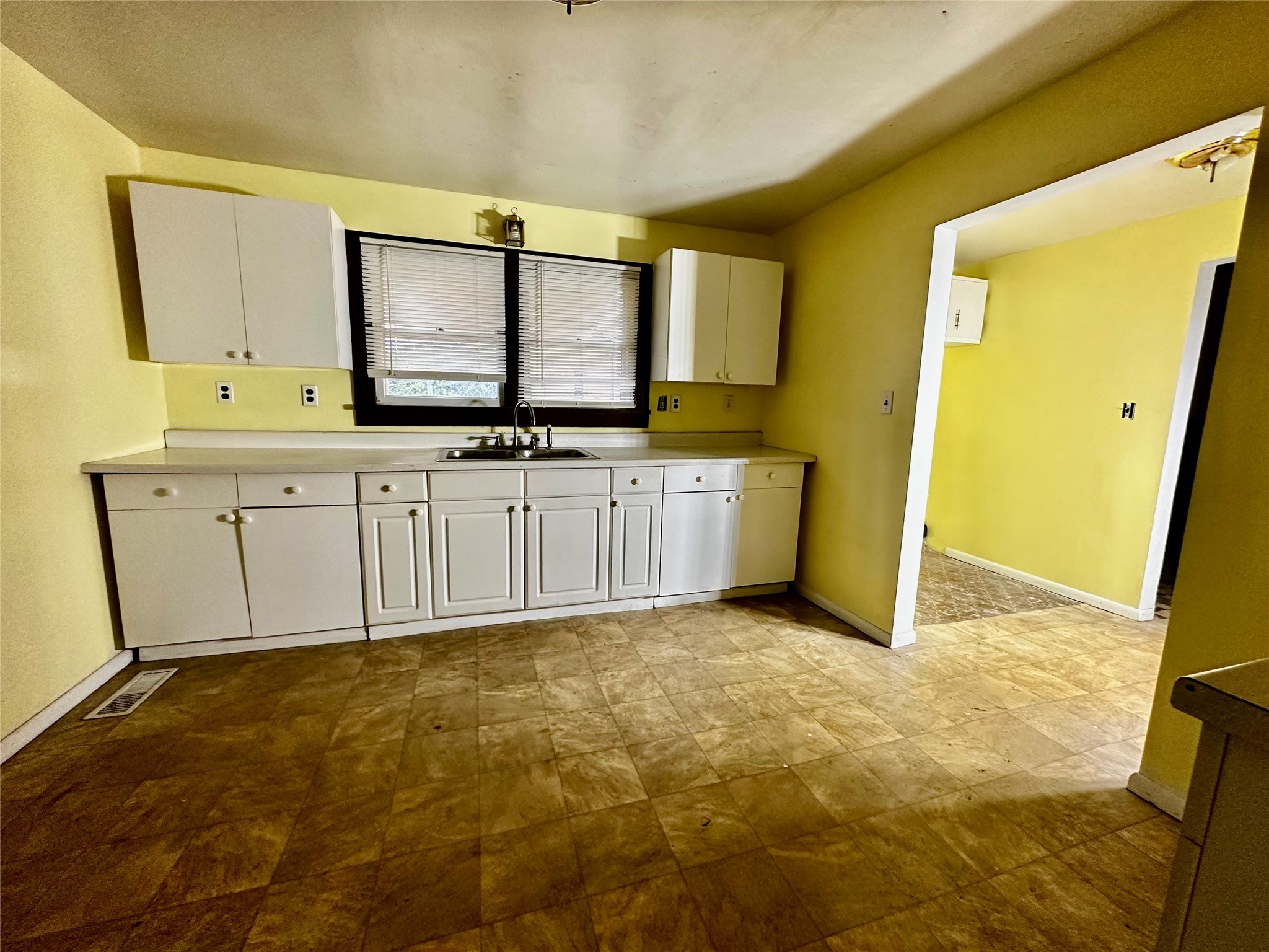 1318 Farrell Street Property Photo 13