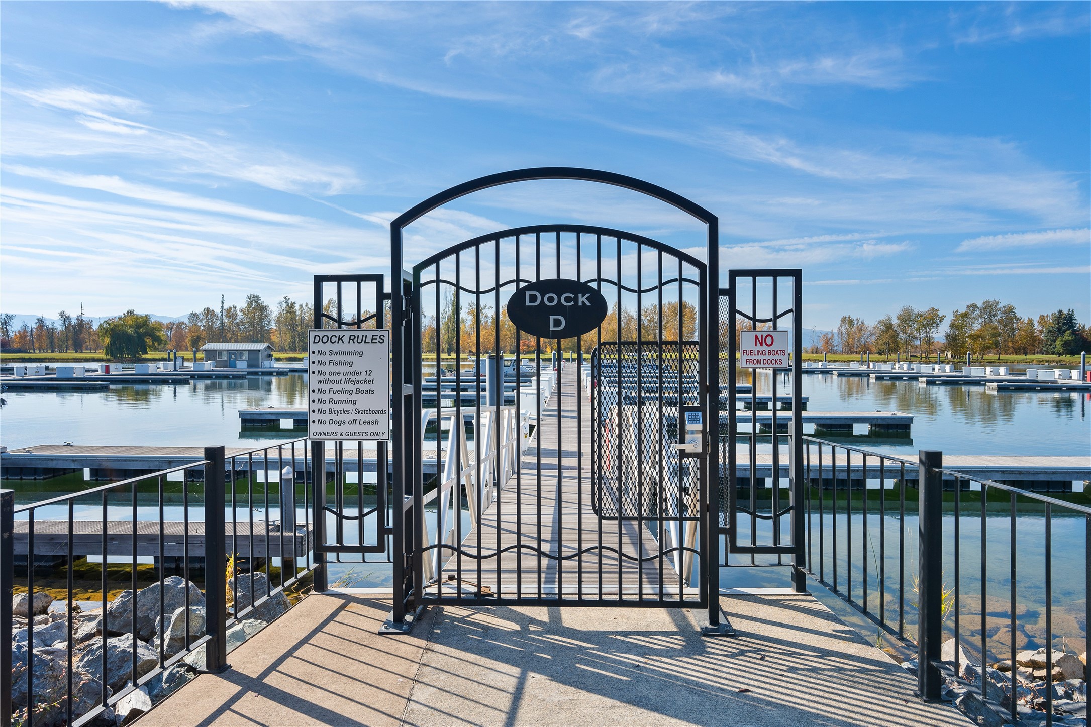 D-25 Eagle Bend Yacht Harbor, 35' Property Photo 5
