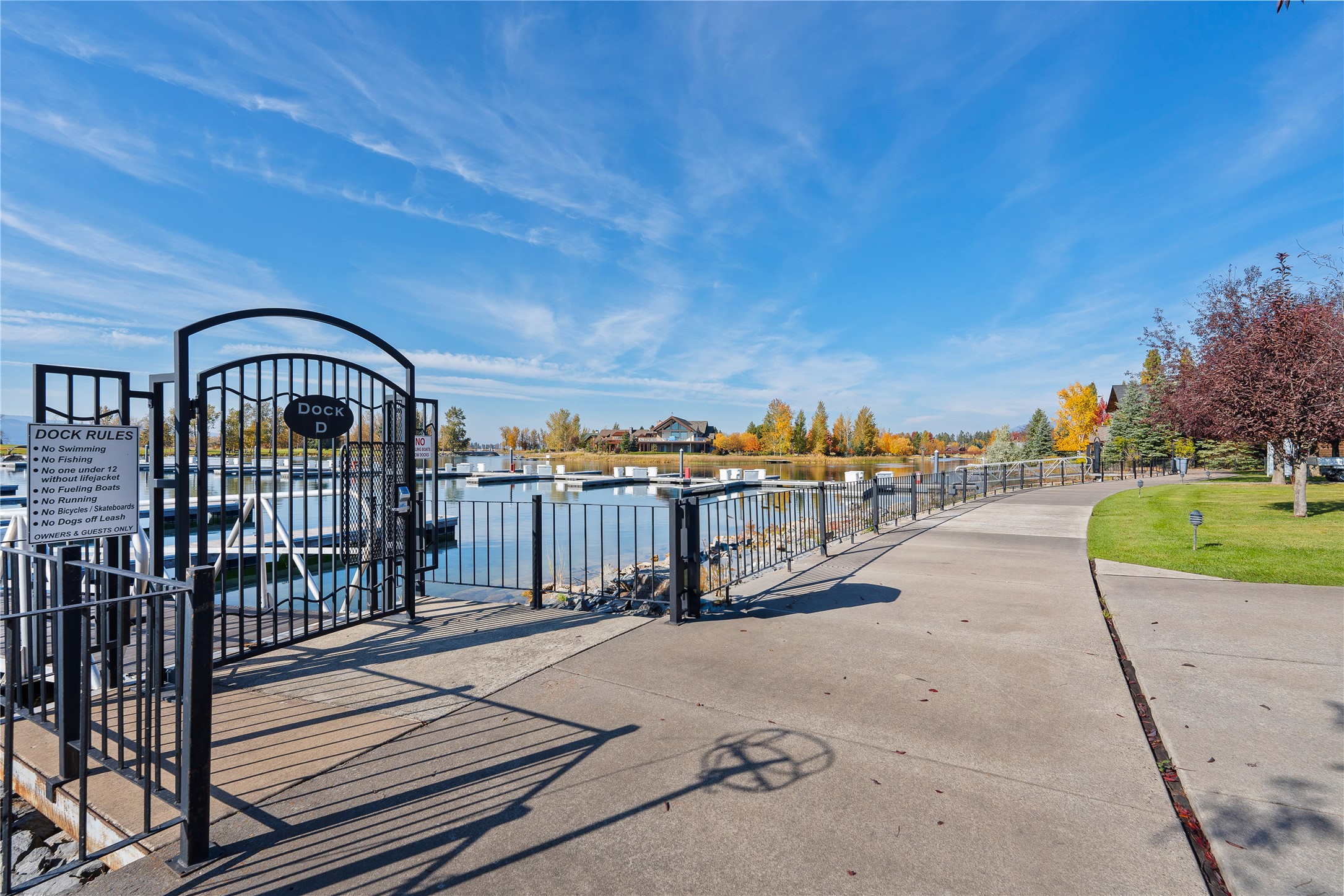 D-25 Eagle Bend Yacht Harbor, 35' Property Photo 6