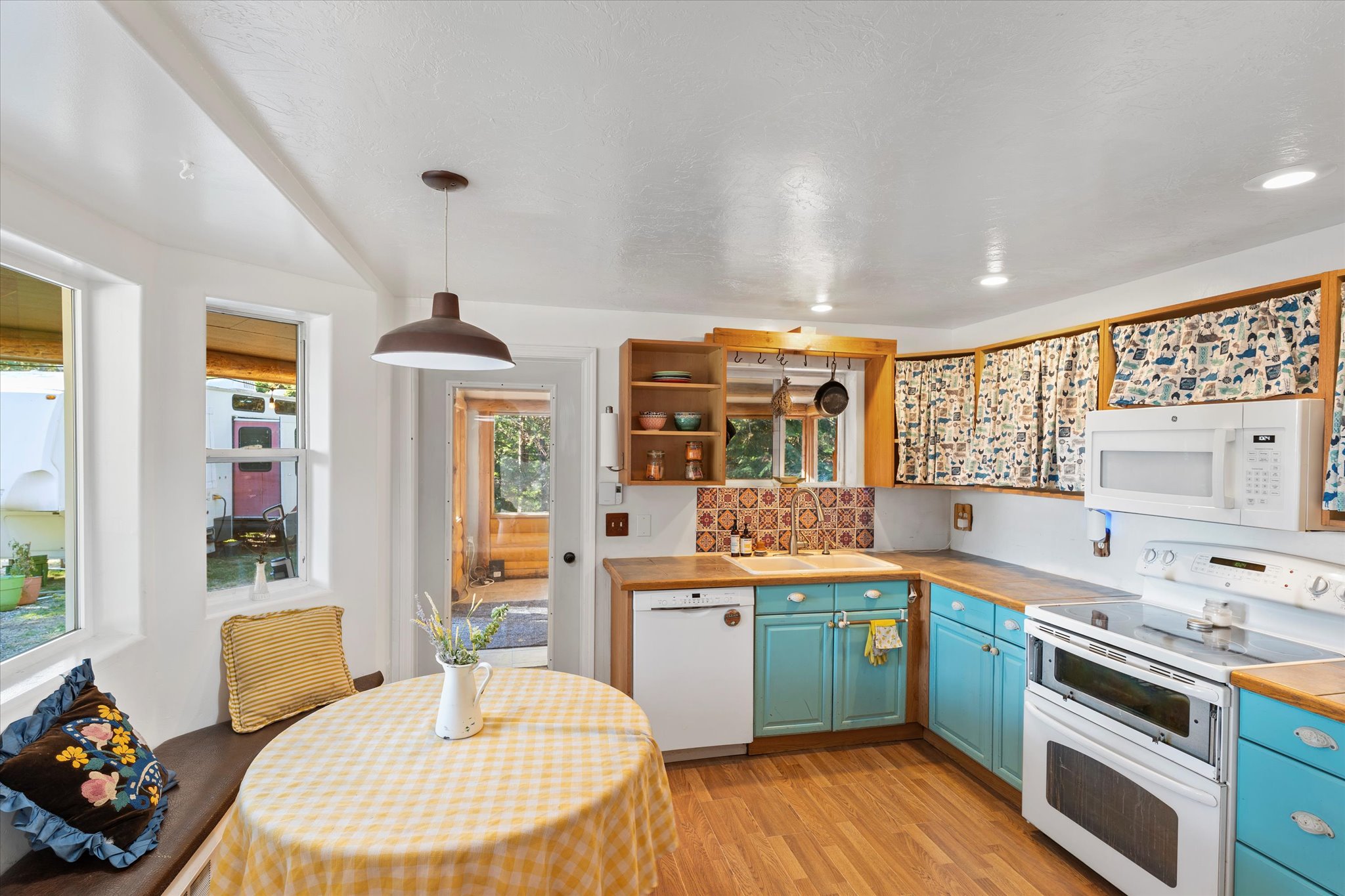 1424 Bierney Creek Road Property Photo 7